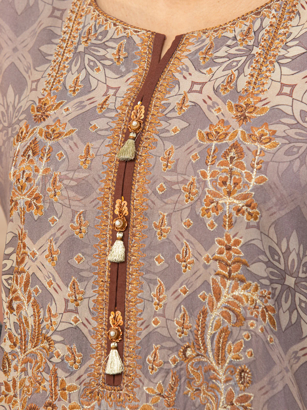 Embroidered Crepe Shirt Trouser - EWU22V10-25019ST - Image 3