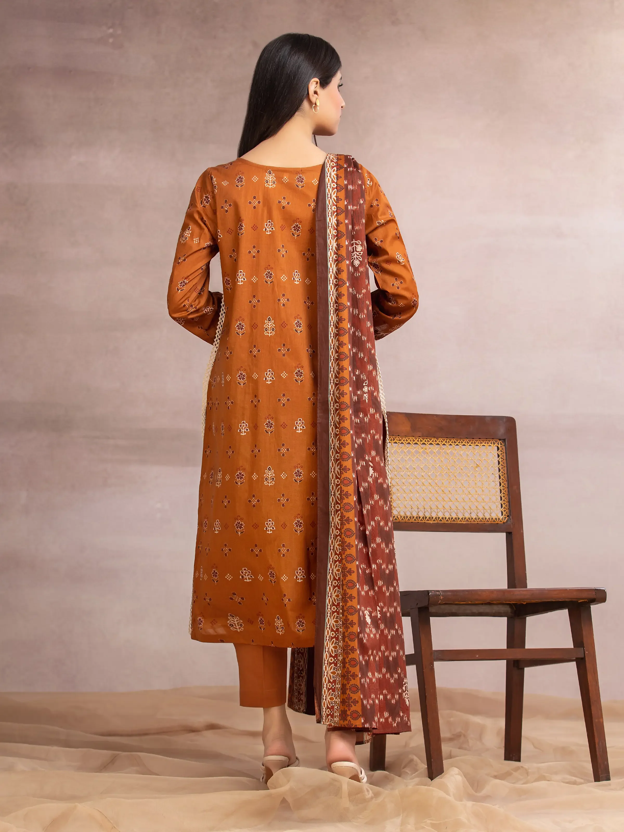 Printed Khaddar Suit - EWU24A3-27134-3P - Image 2