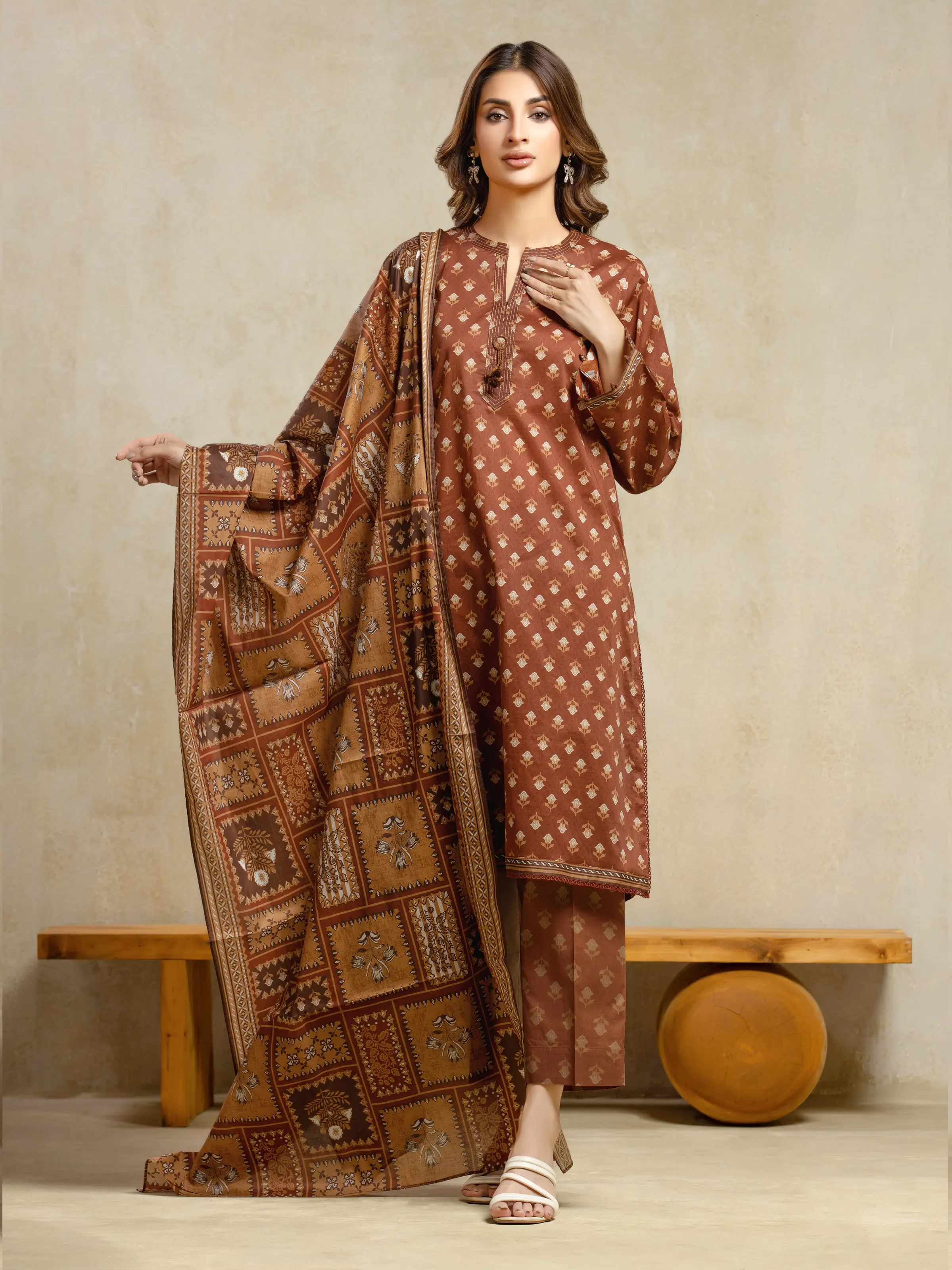Printed Khaddar Suit - EWU5A3-36108-3P