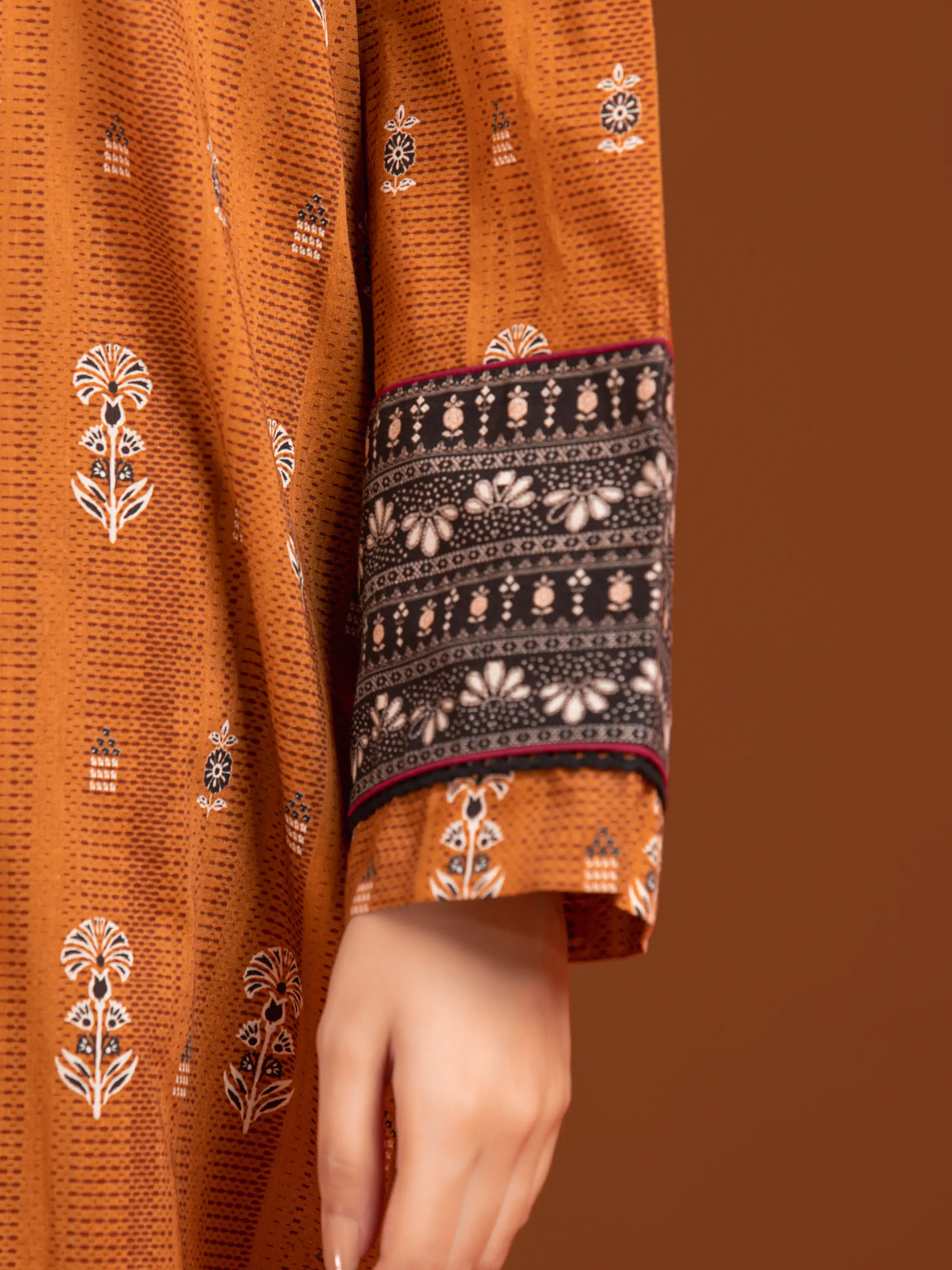 Printed Khaddar Suit - EWU24A3-27141-3P - Image 6