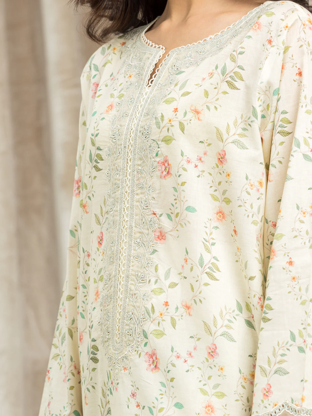 Embroidered Lawn Suit - EWU24V1-28611-3P - Image 2