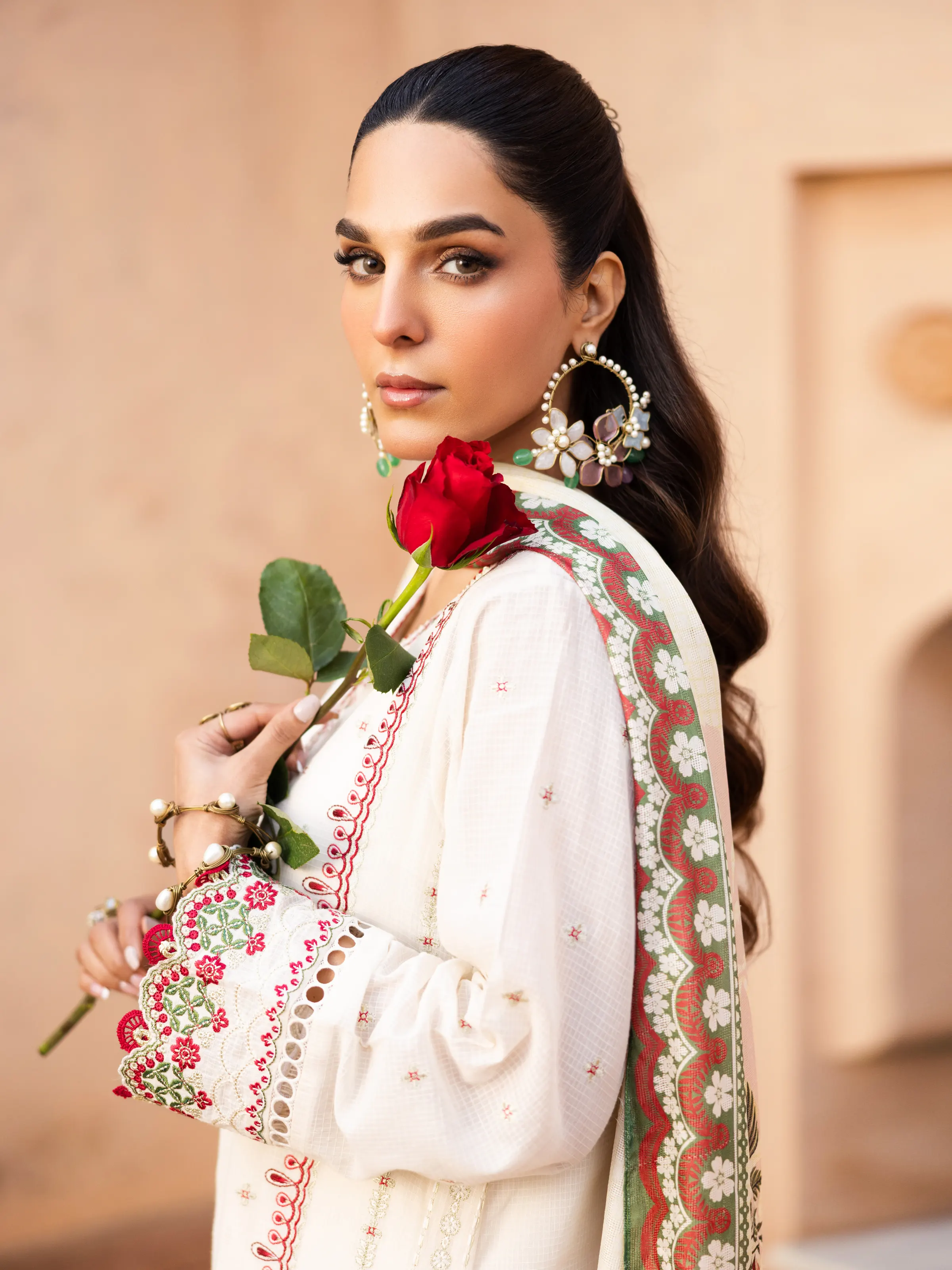 Embroidered Lawn Suit - EWU5V1-31247-3P - Image 5