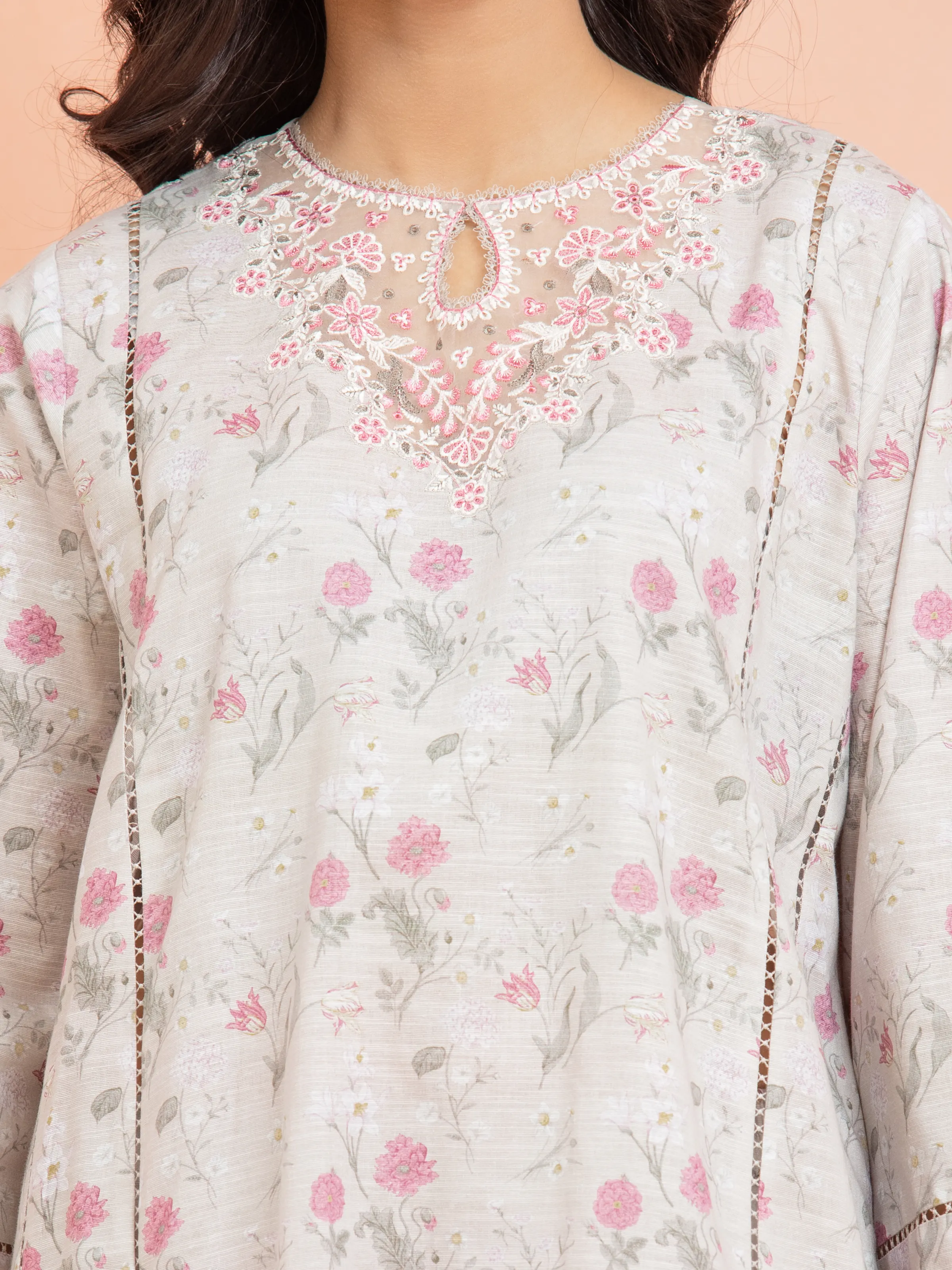 Embroidered Khaddar Suit - EWU24V11-30200-3P - Image 3