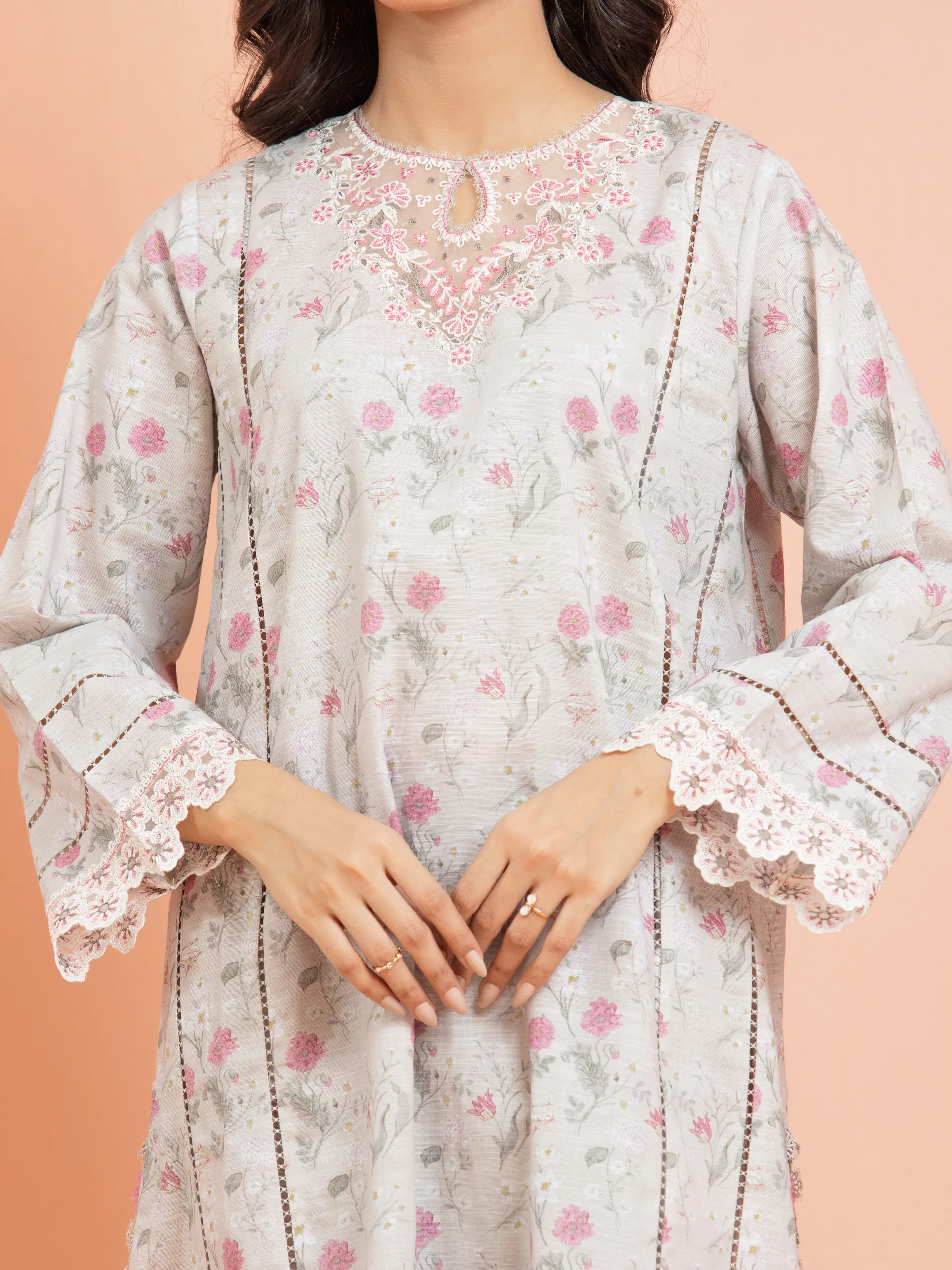 Embroidered Khaddar Suit - EWU24V11-30200-3P - Image 4
