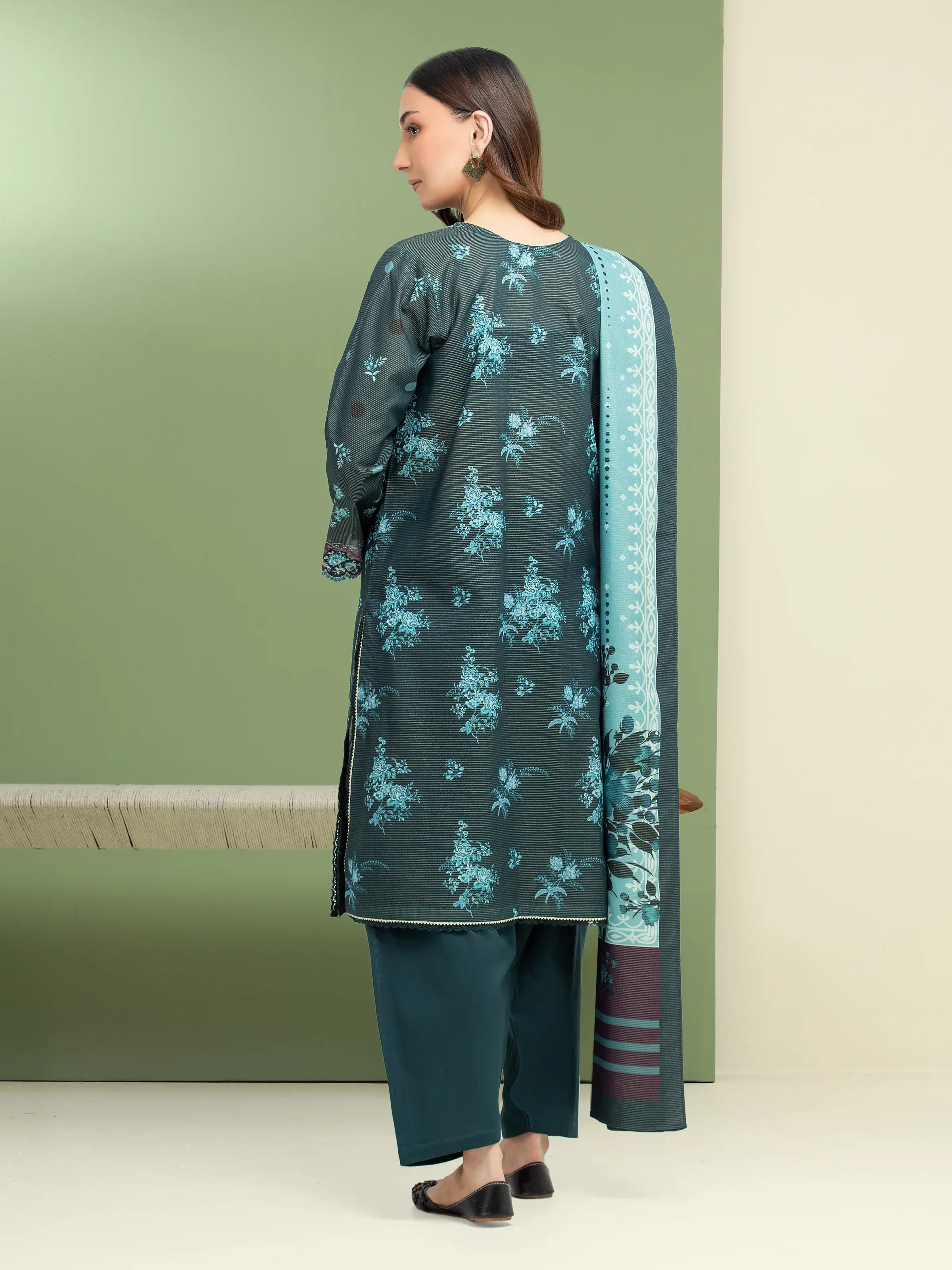 Embroidered Lawn Suit - EWU5V1-31196-3P - Image 5