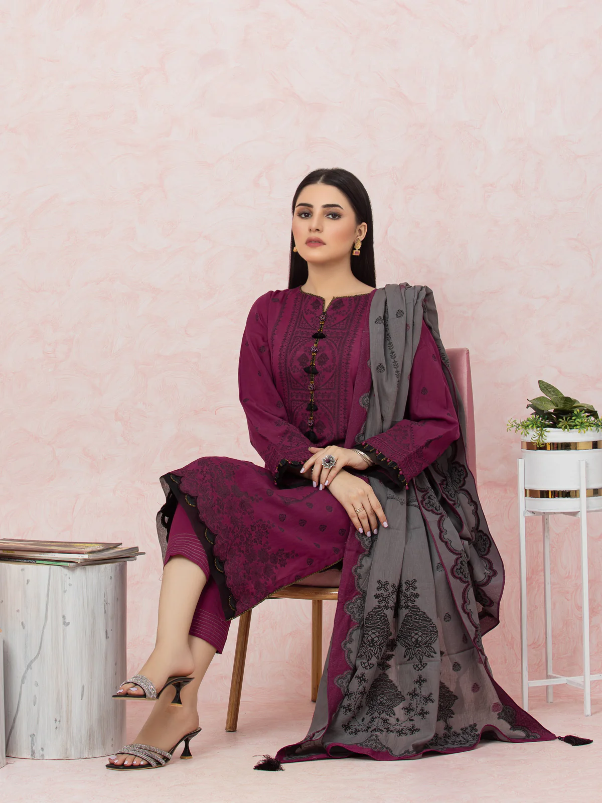 Embroidered Jacquard Suit - EWU24V3-26620-3P - Image 2