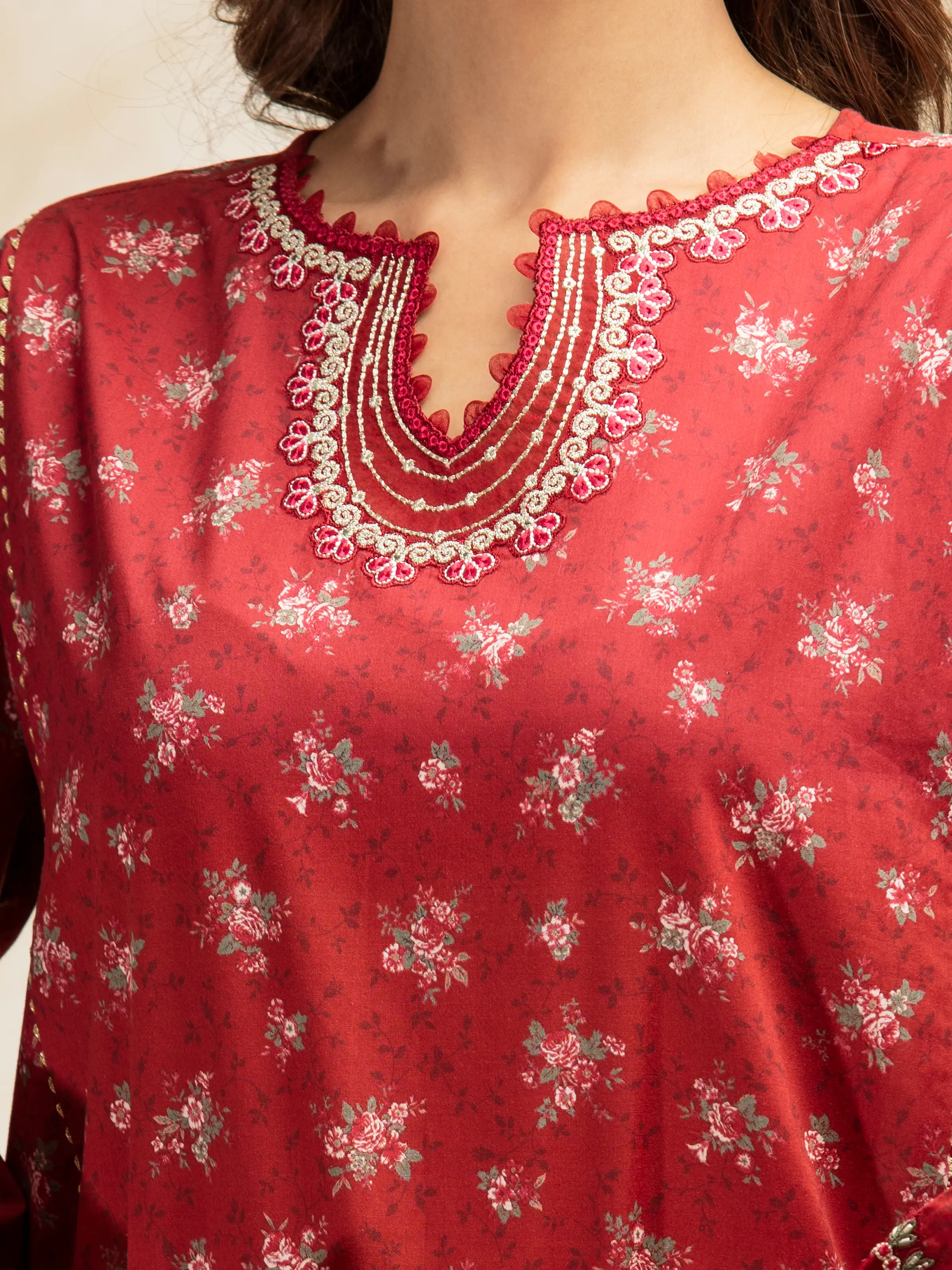 Embroidered Lawn Suit - EWU5V1-31186-3P - Image 4