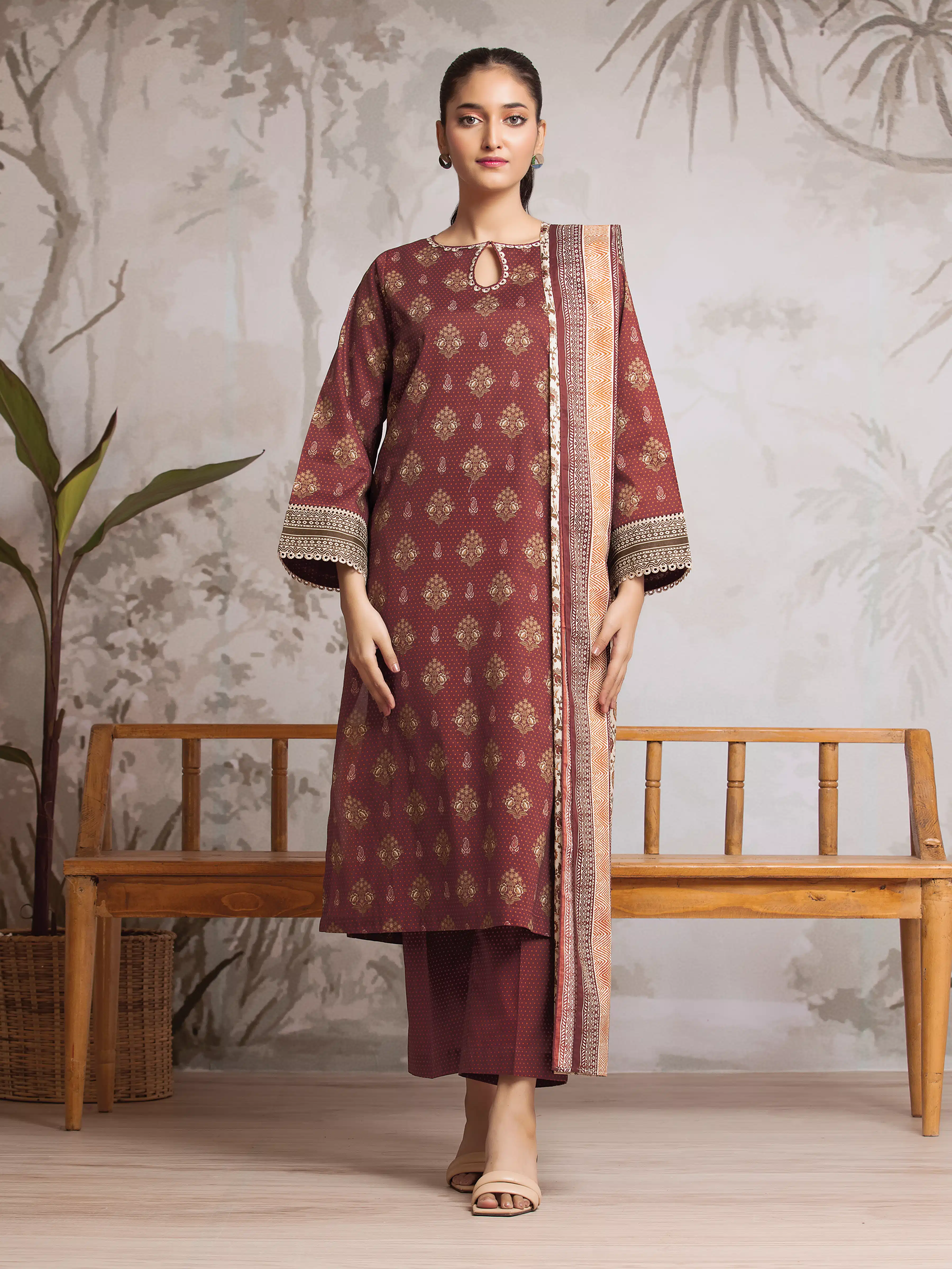 Printed Khaddar Suit - EWU24A3-29583-3P
