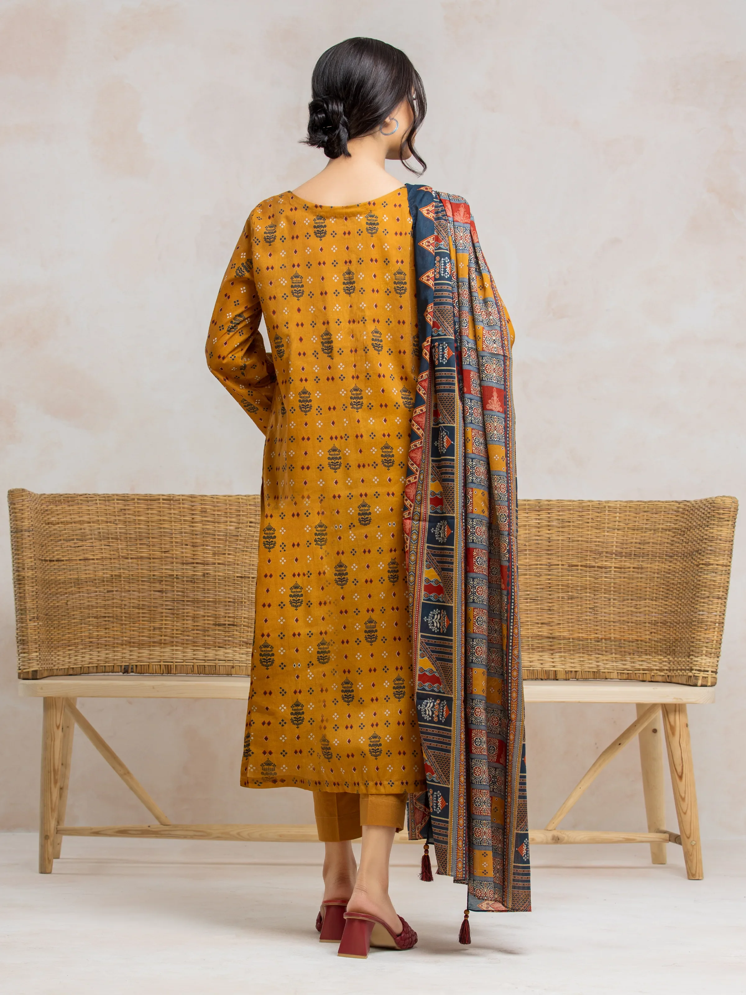 Printed Khaddar Suit - EWU24A3-28012-3P - Image 2