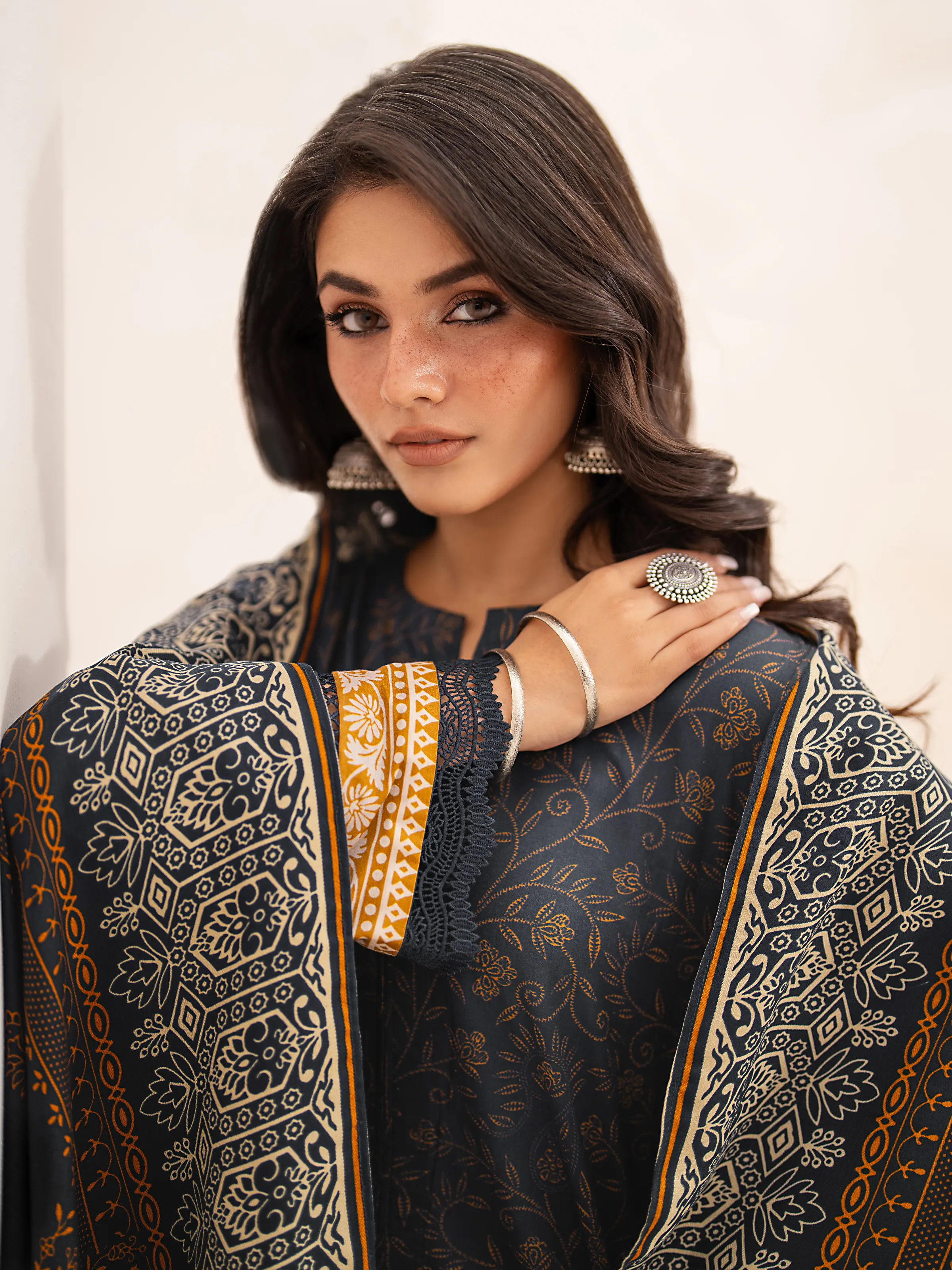 Printed Khaddar Suit - EWU24M3-084 - Image 4