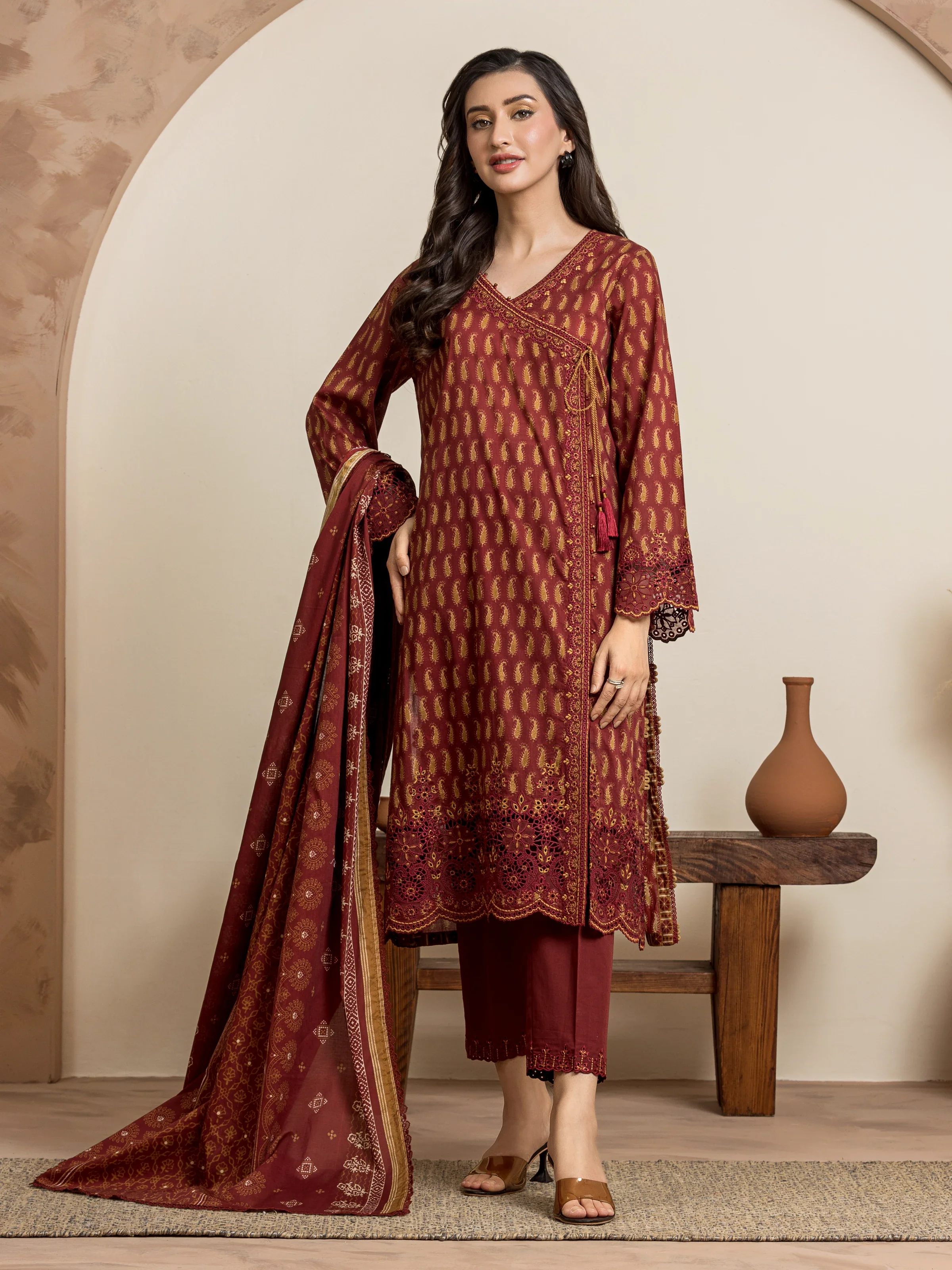 Embroidered Lawn Suit - EWU24V1-30038-3P