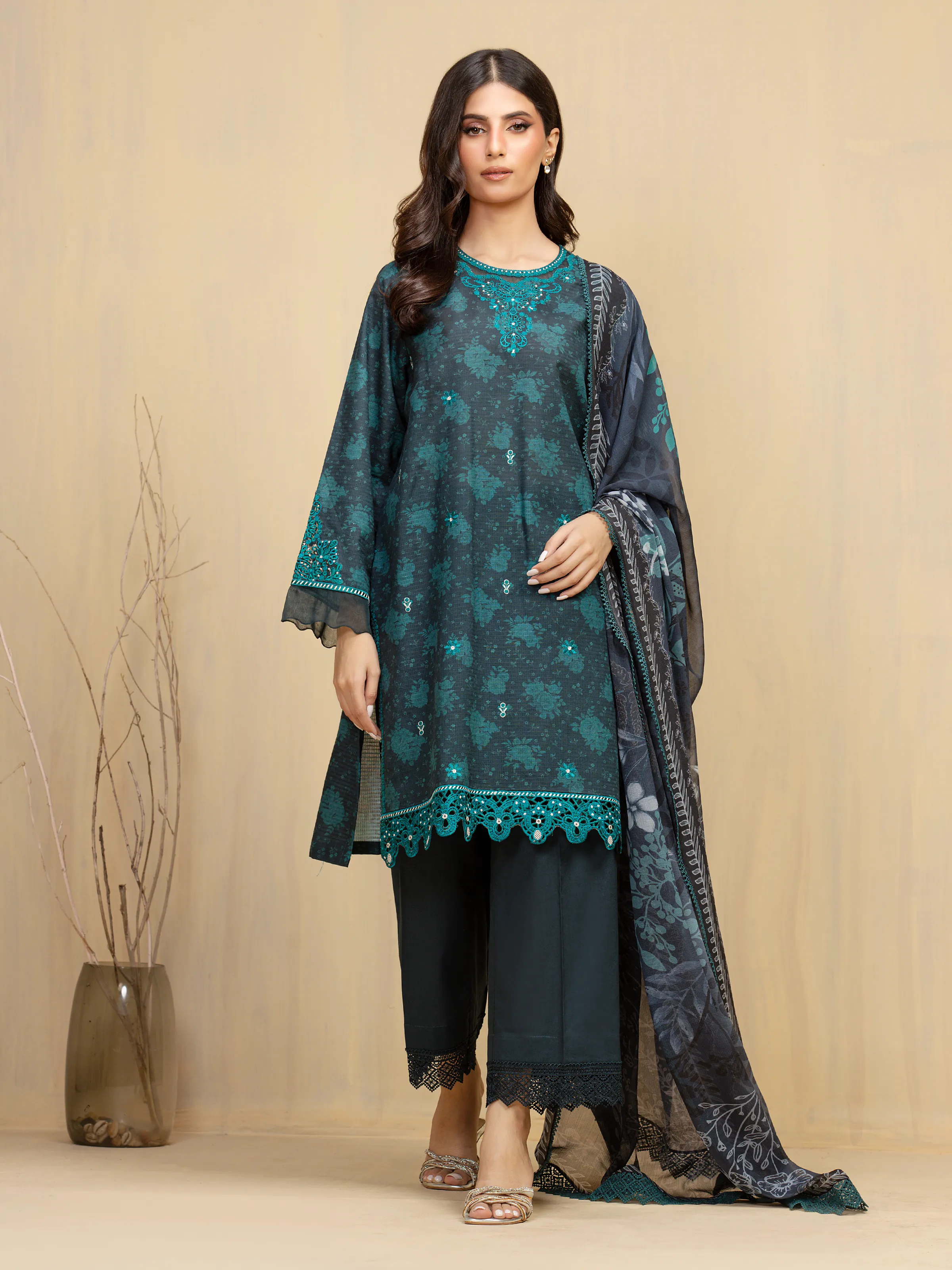 Embroidered Lawn Suit - EWU5V1-31905-3P