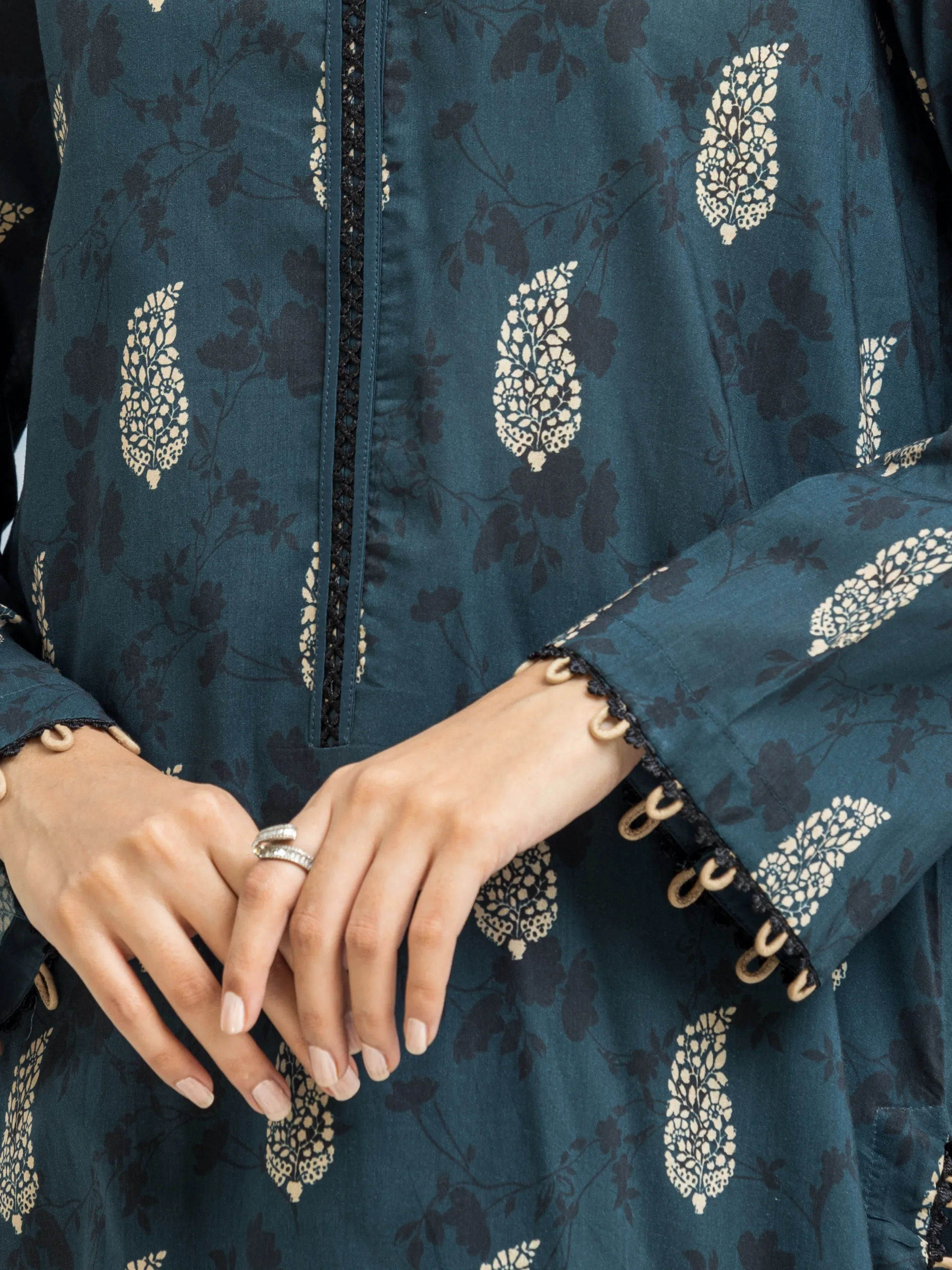 Printed Khaddar Suit - EWU24A3-29649-3P - Image 4