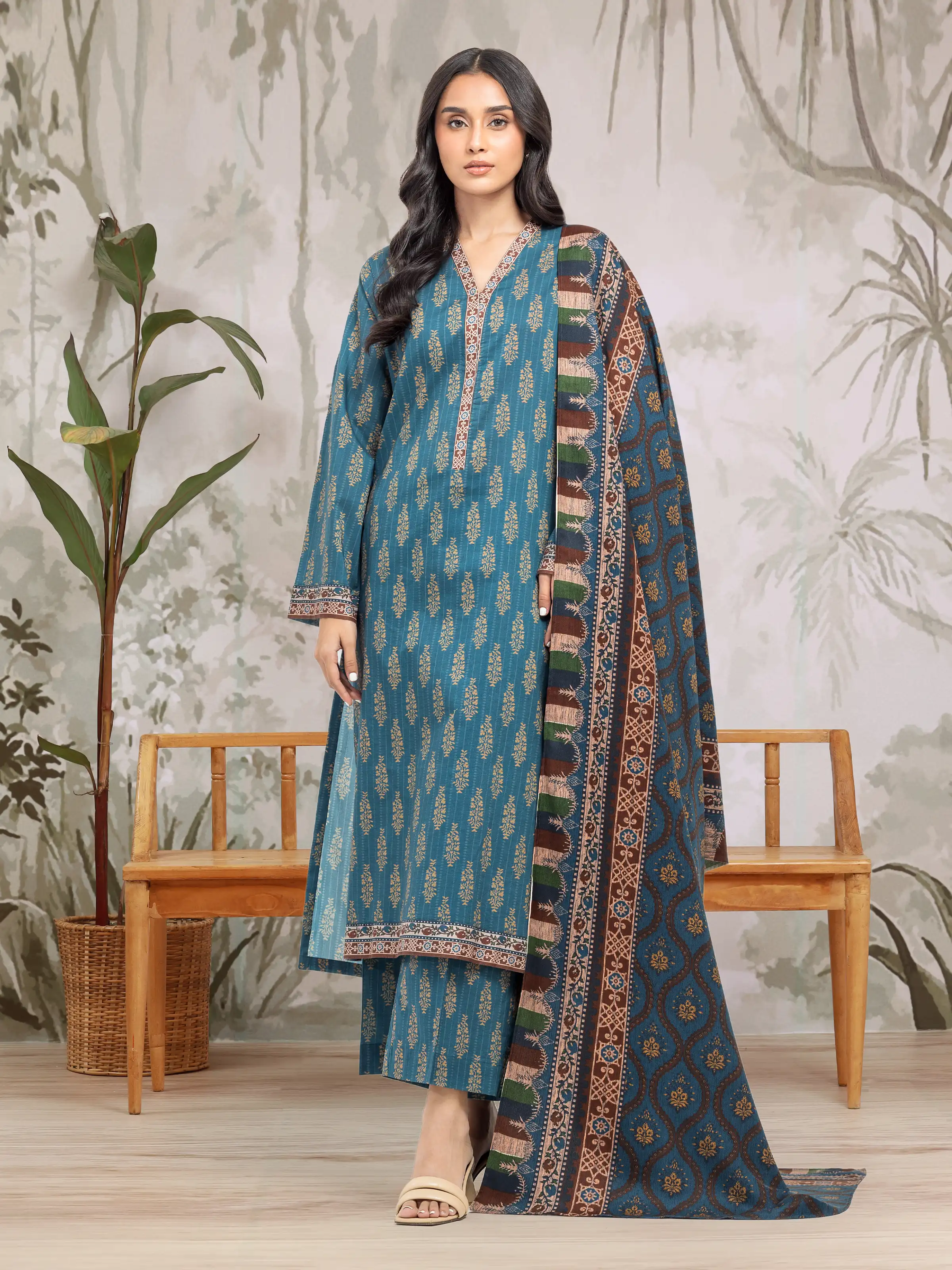 Printed Khaddar Suit - EWU24M3-094-3P