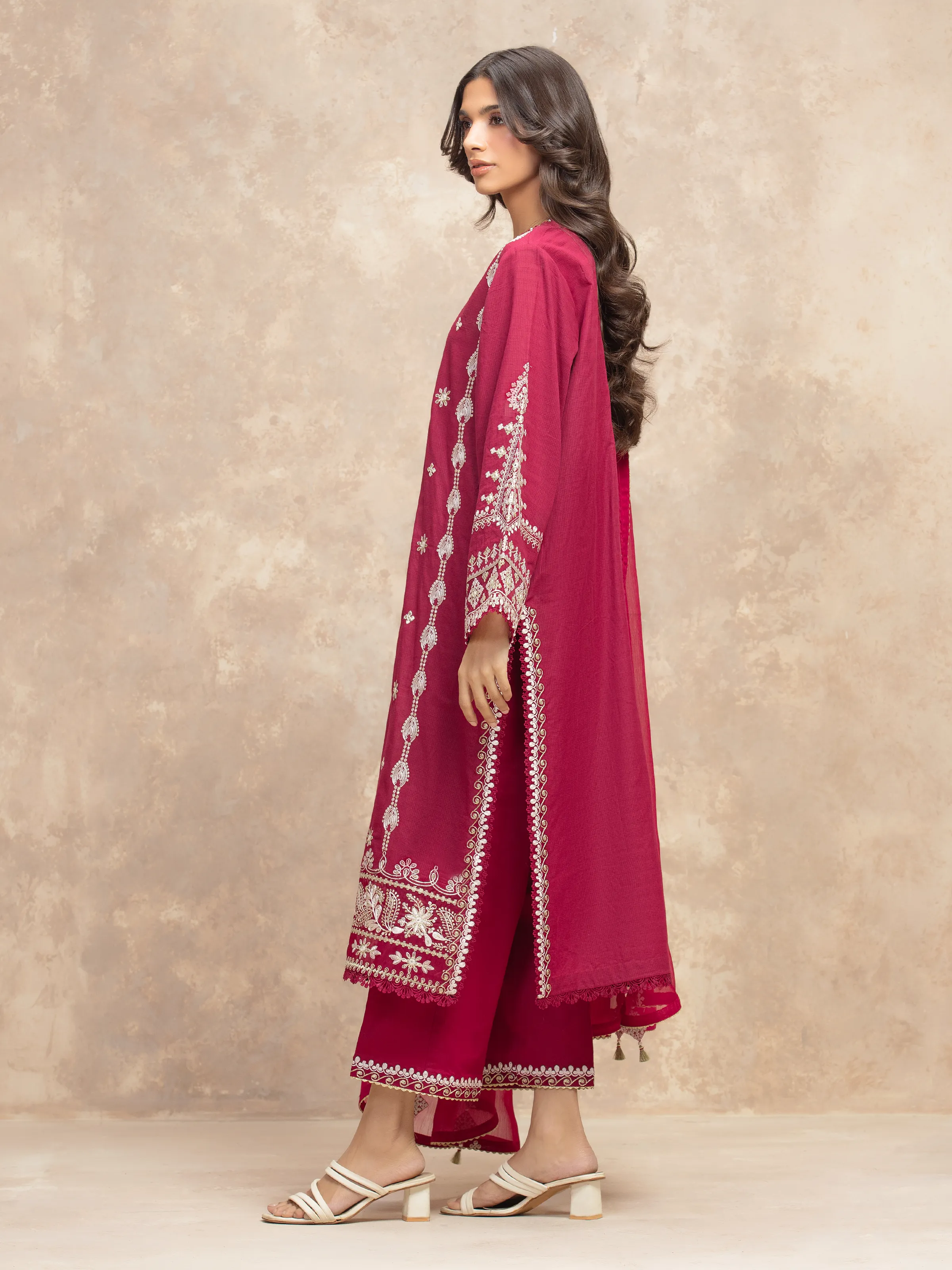 Embroidered Lawn Suit - EWU5V1-31706-3P - Image 5