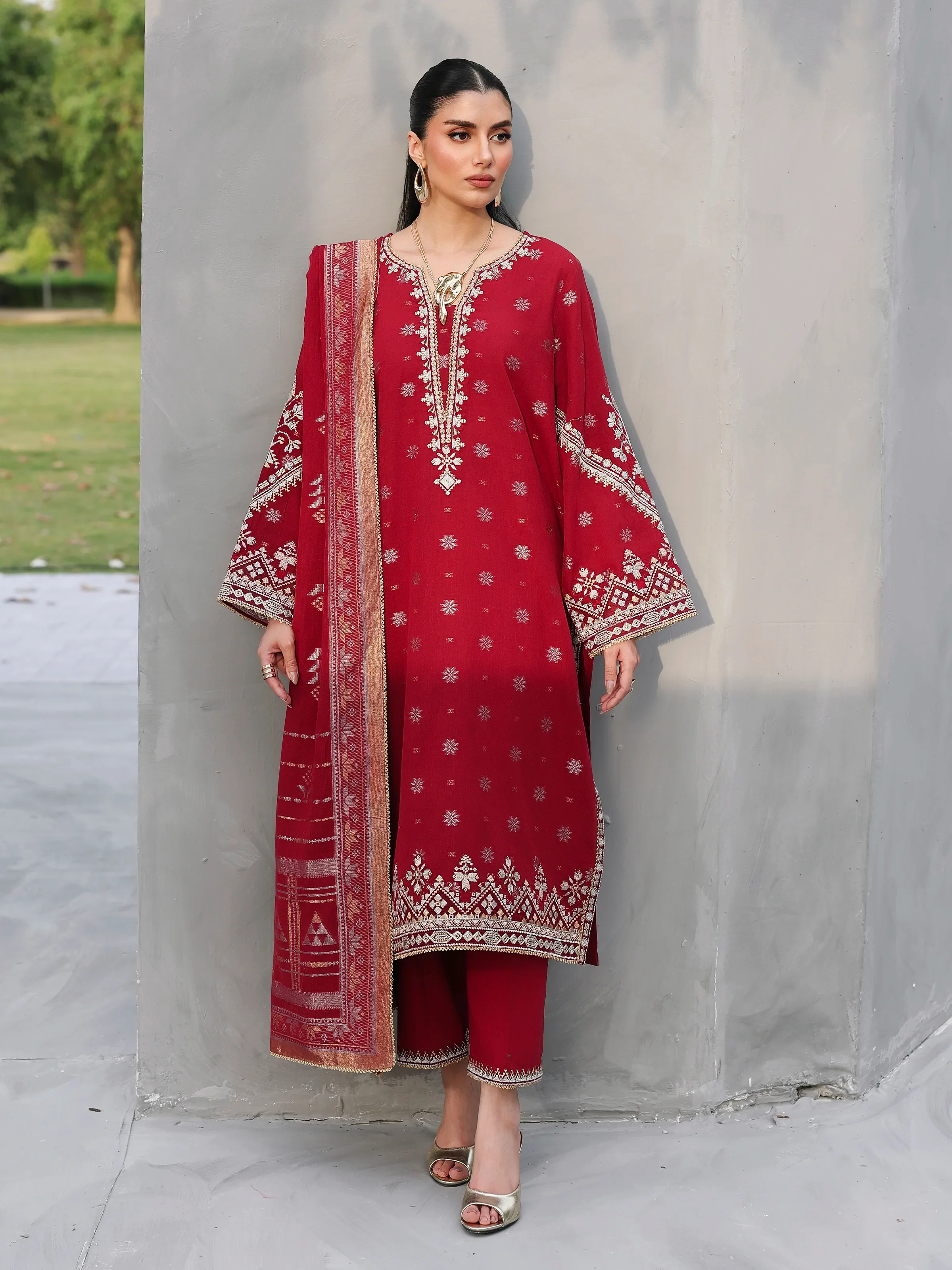 Embroidered Jacquard Suit - EWU6V3-33460-3P