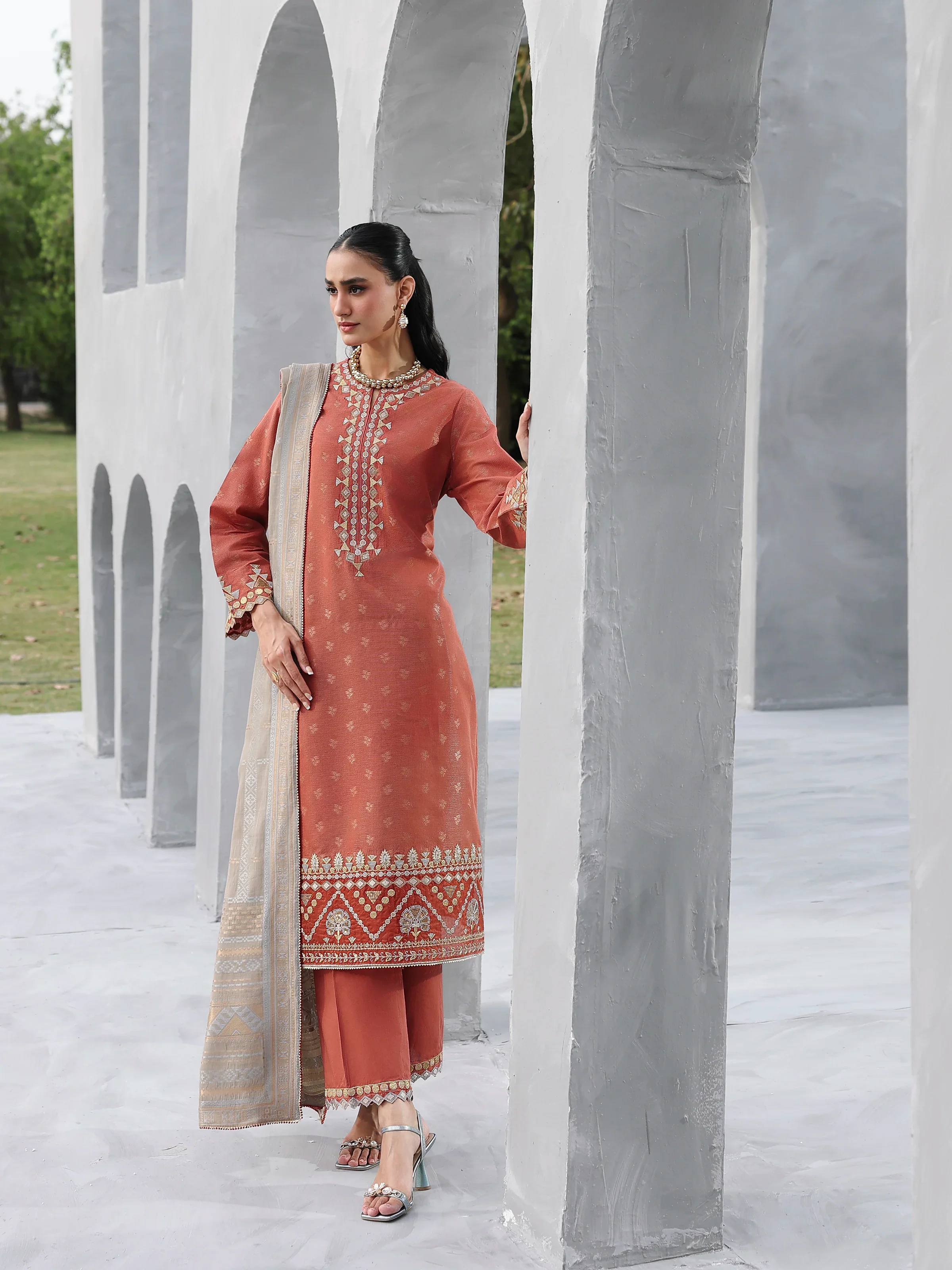 Embroidered Jacquard Suit - EWU6V3-33461-3P - Image 2