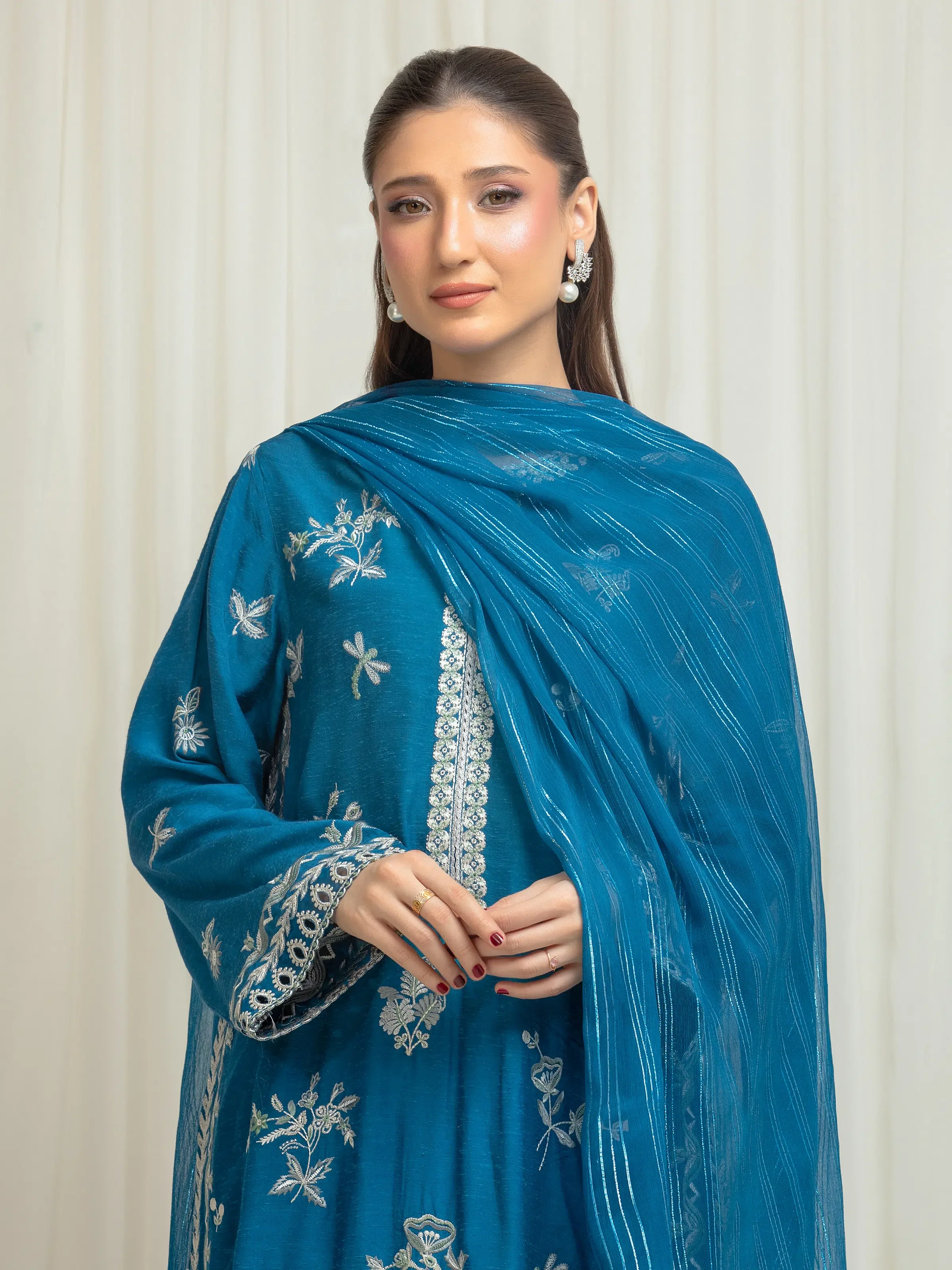 Embroidered Karandi Suit - EWU6V22-32093-3P - Image 2