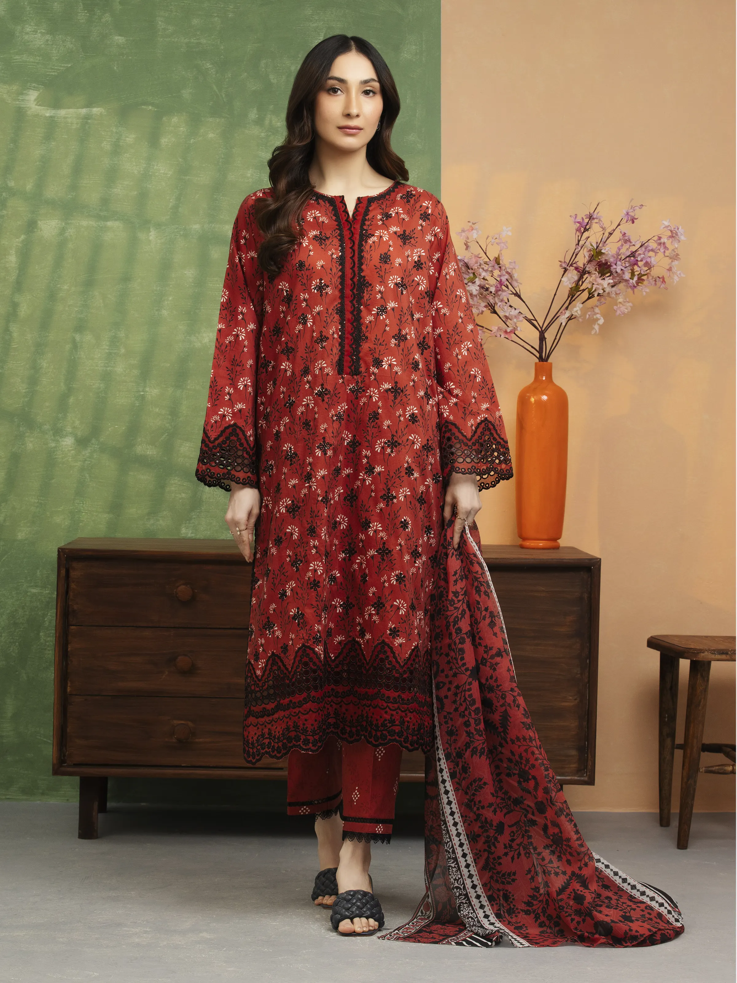 Embroidered Lawn Shirt Trouser - EWU5V1-31402ST