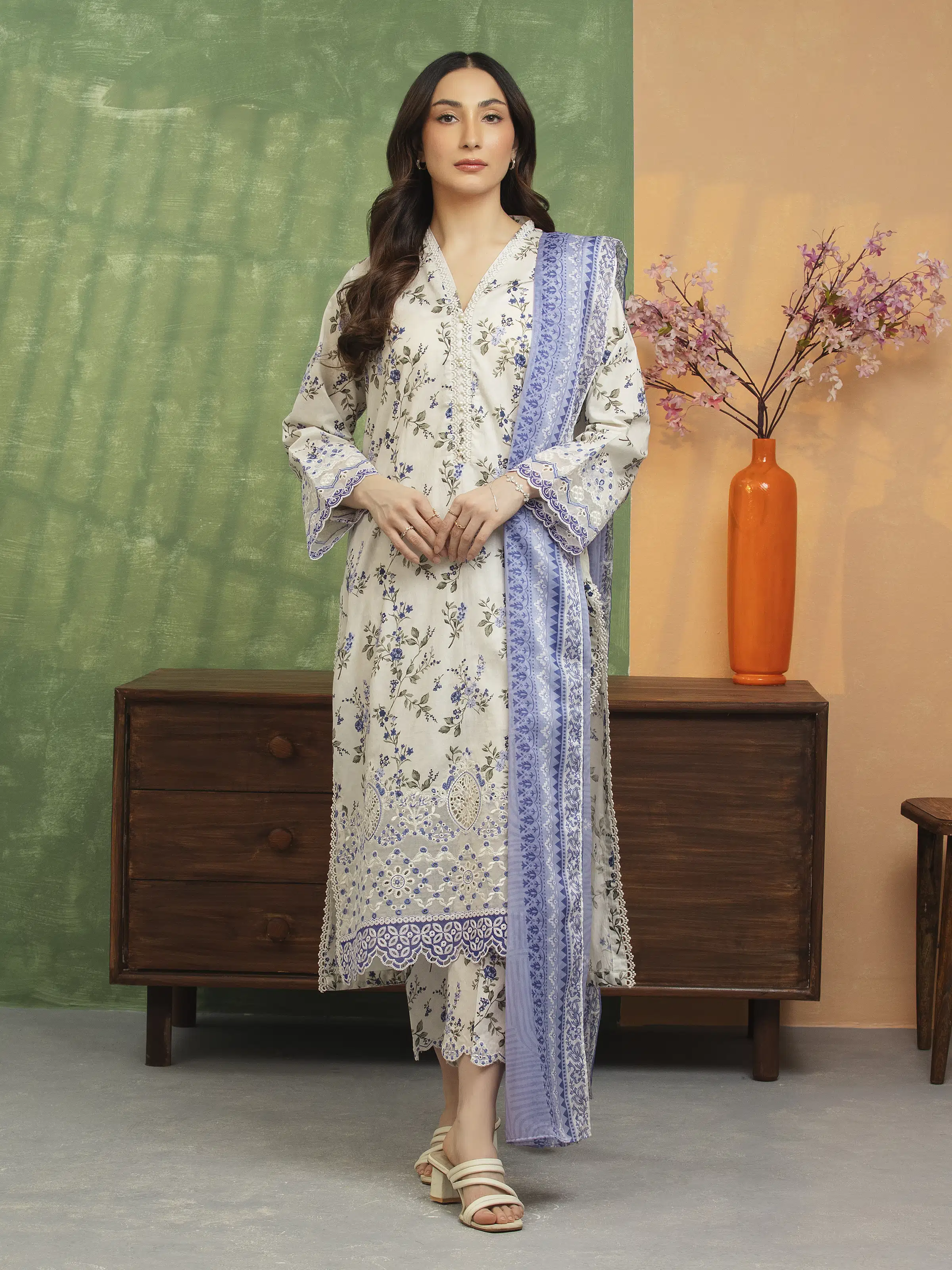Embroidered Lawn Suit - EWU5V1-31451-3P