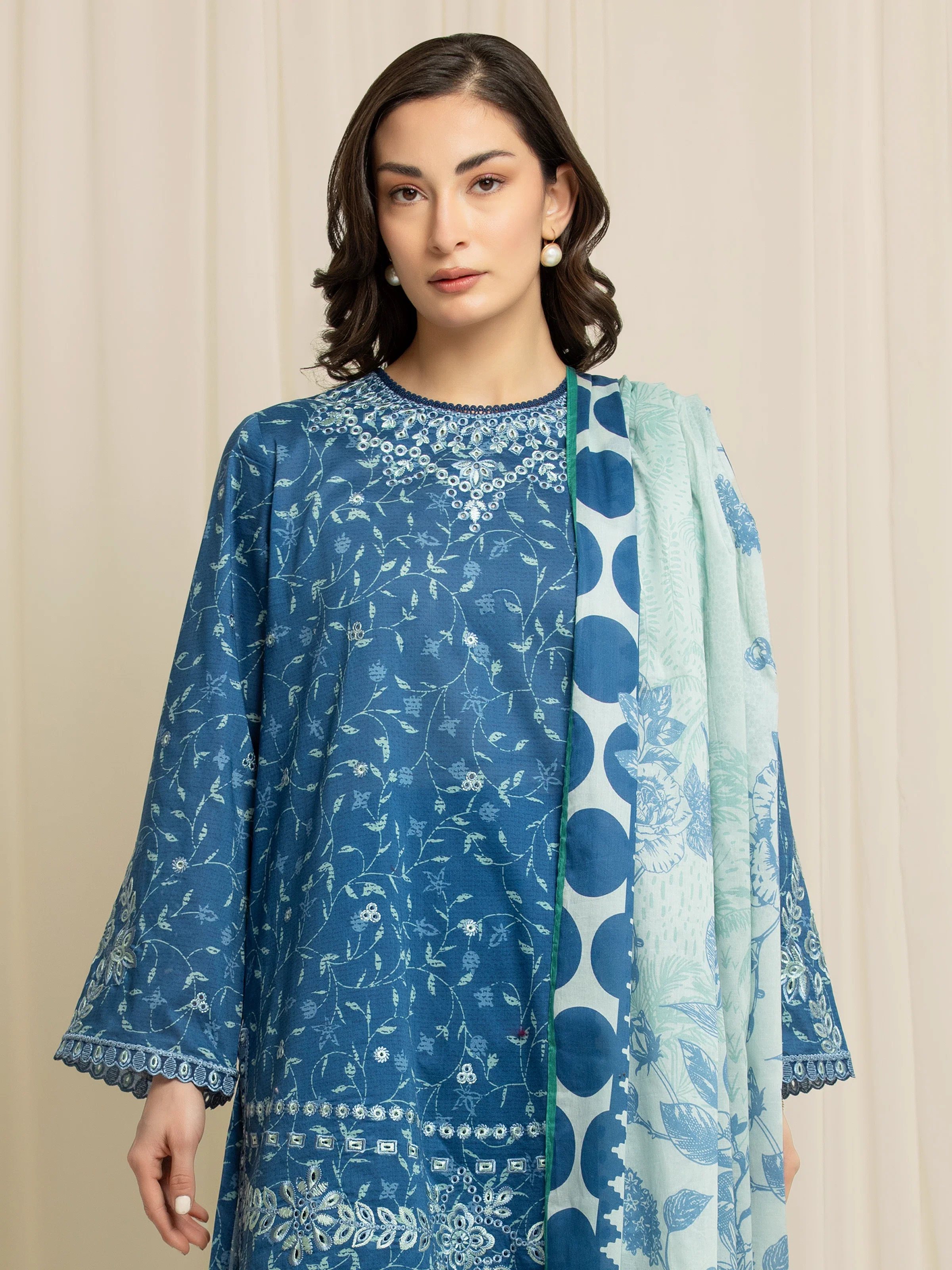 Embroidered Lawn Suit - EWU6V1-33004-3P - Image 2