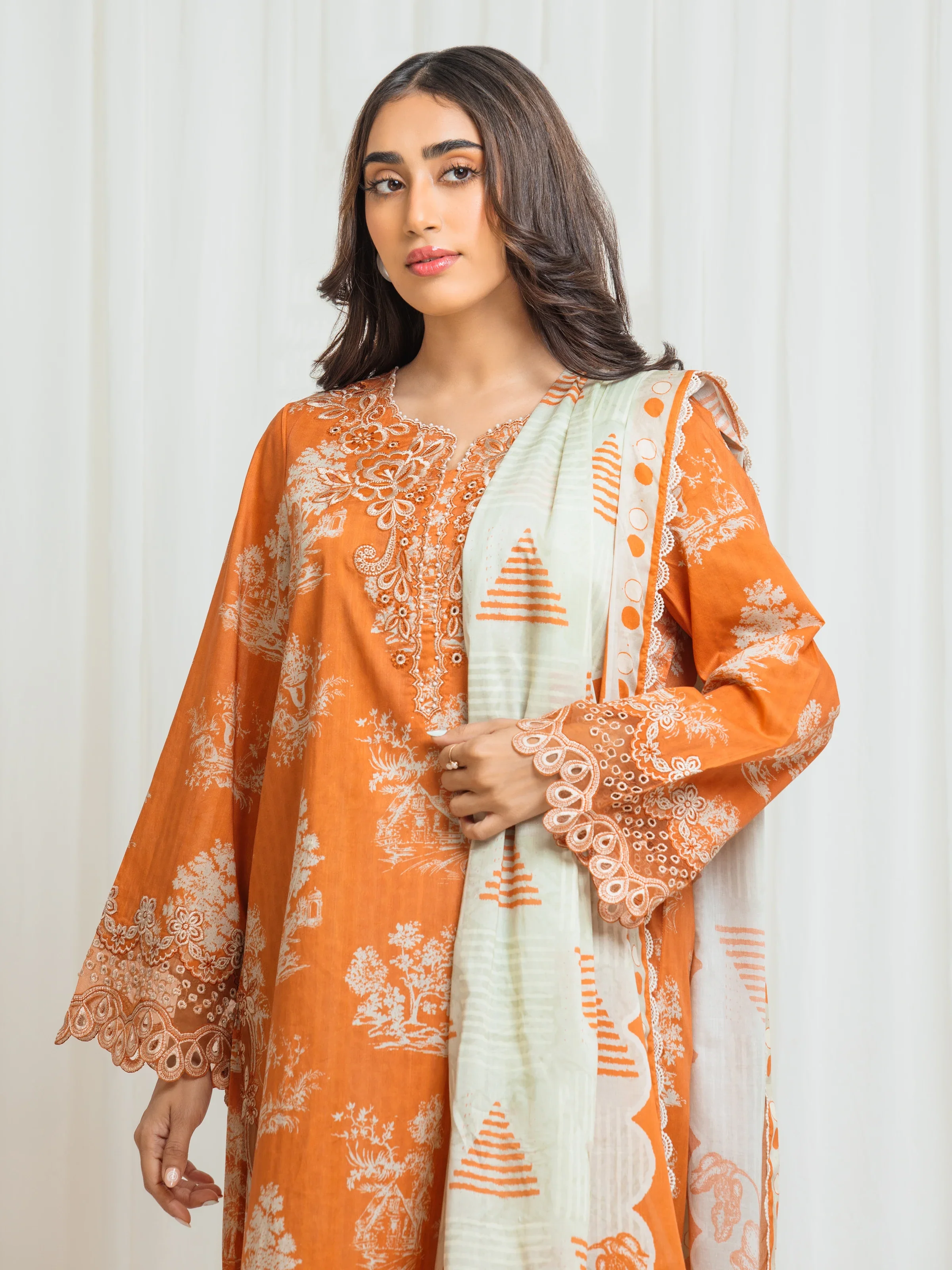 Embroidered Lawn Suit - EWU6V1-33015-3P - Image 2