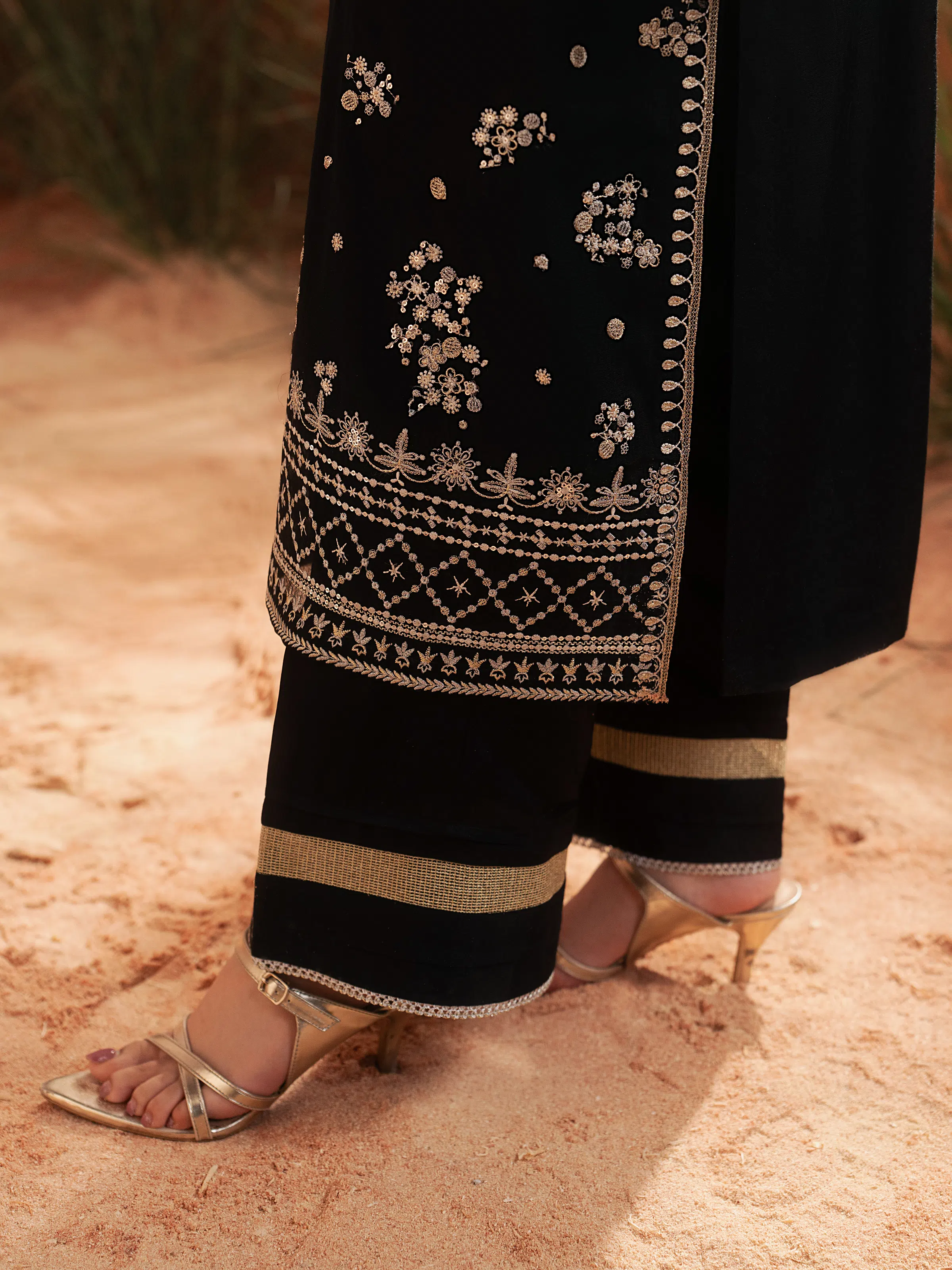 Embroidered Silk Suit - EWU6V16-32099-3P - Image 4