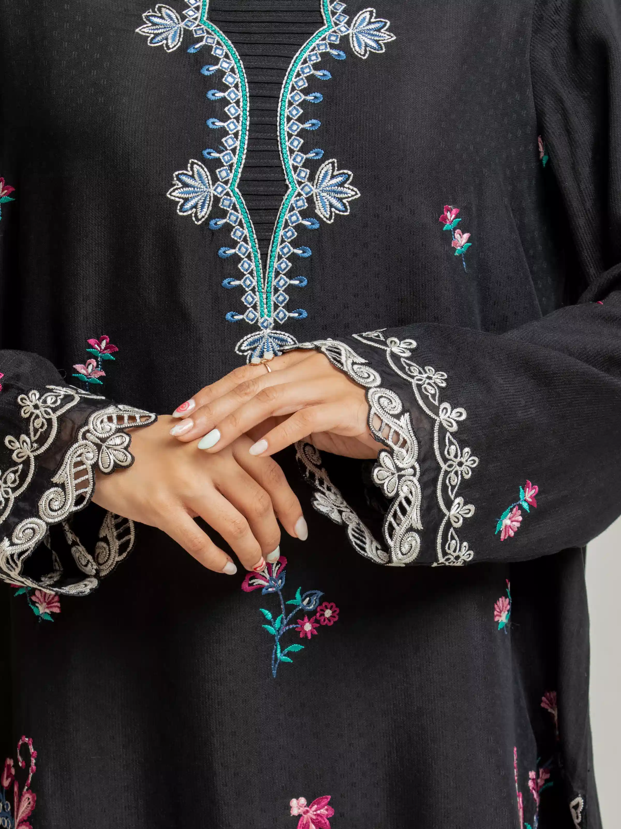 Embroidered Viscose Suit - EWU5V19-32030-3P - Image 3