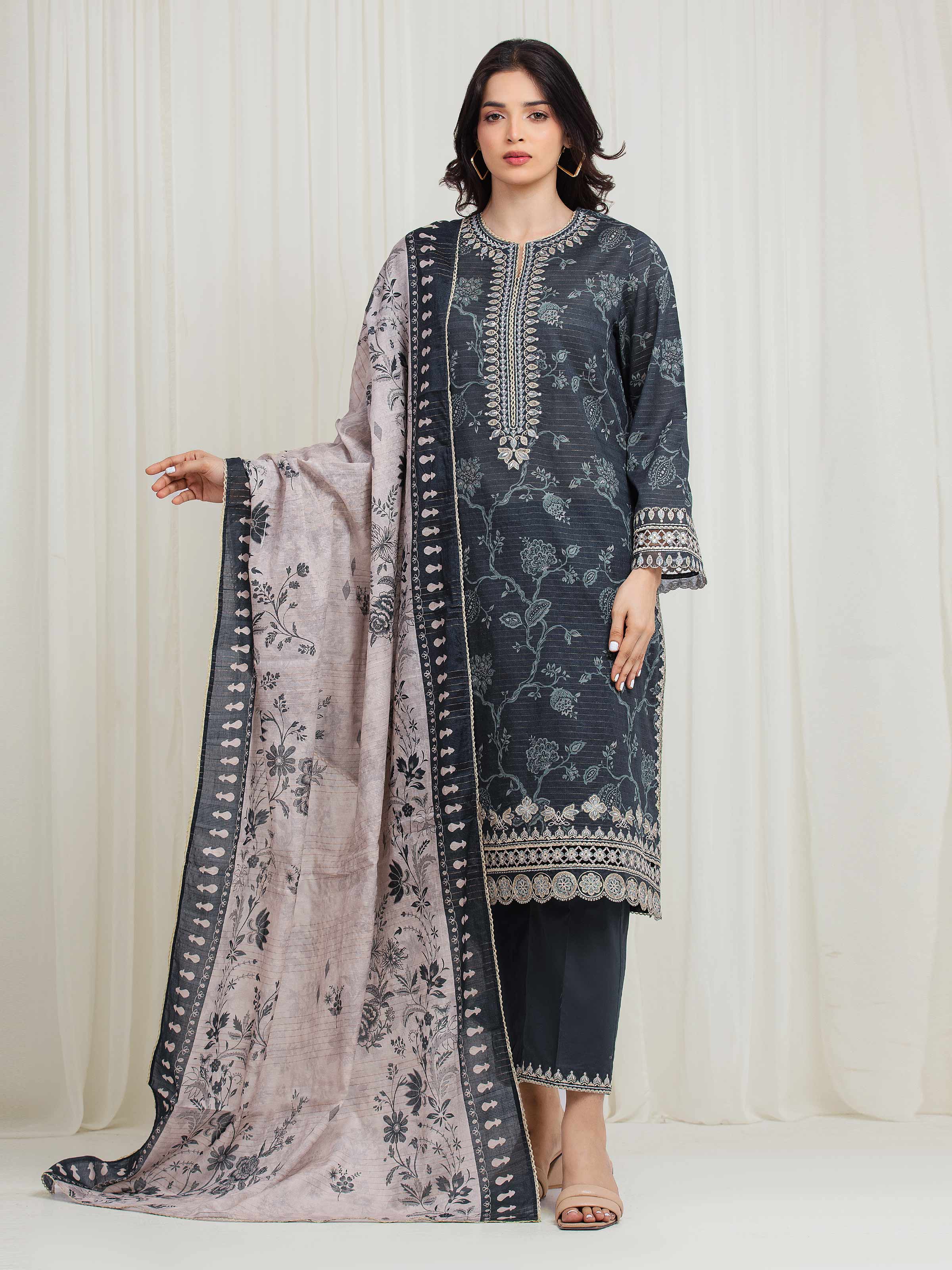 Embroidered Zari Lawn Suit - EWU6V23-33402-3P