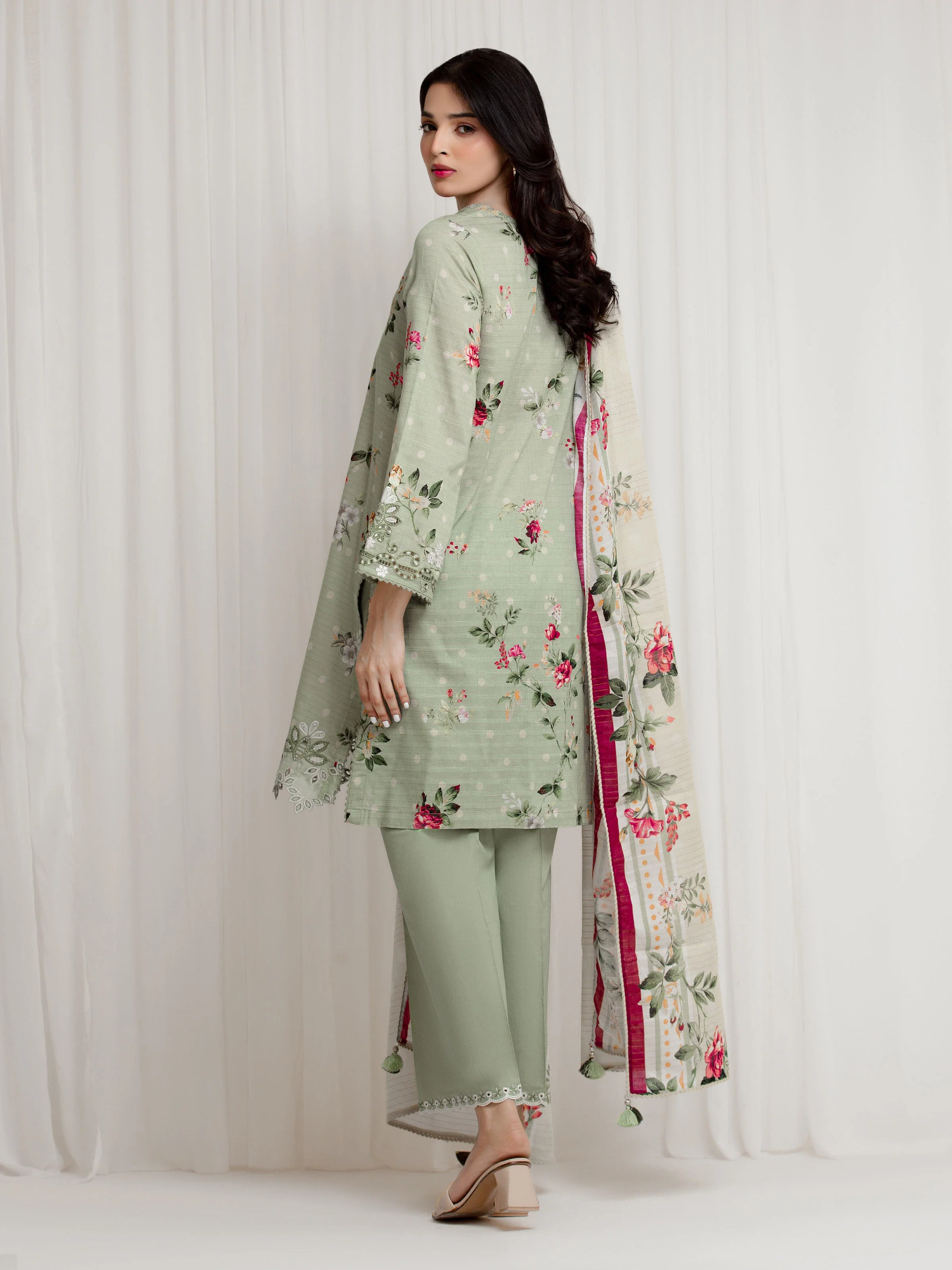 Embroidered Zari Lawn Suit - EWU6V23-33405-3P - Image 6