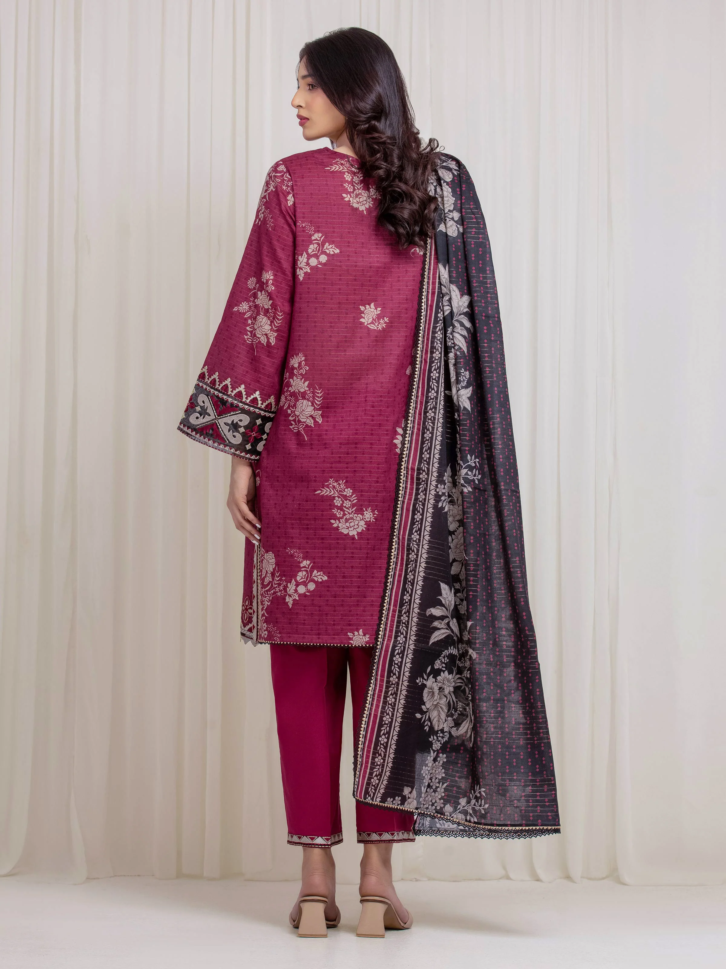Embroidered Zari Lawn Suit - EWU6V23-33407-3P - Image 5