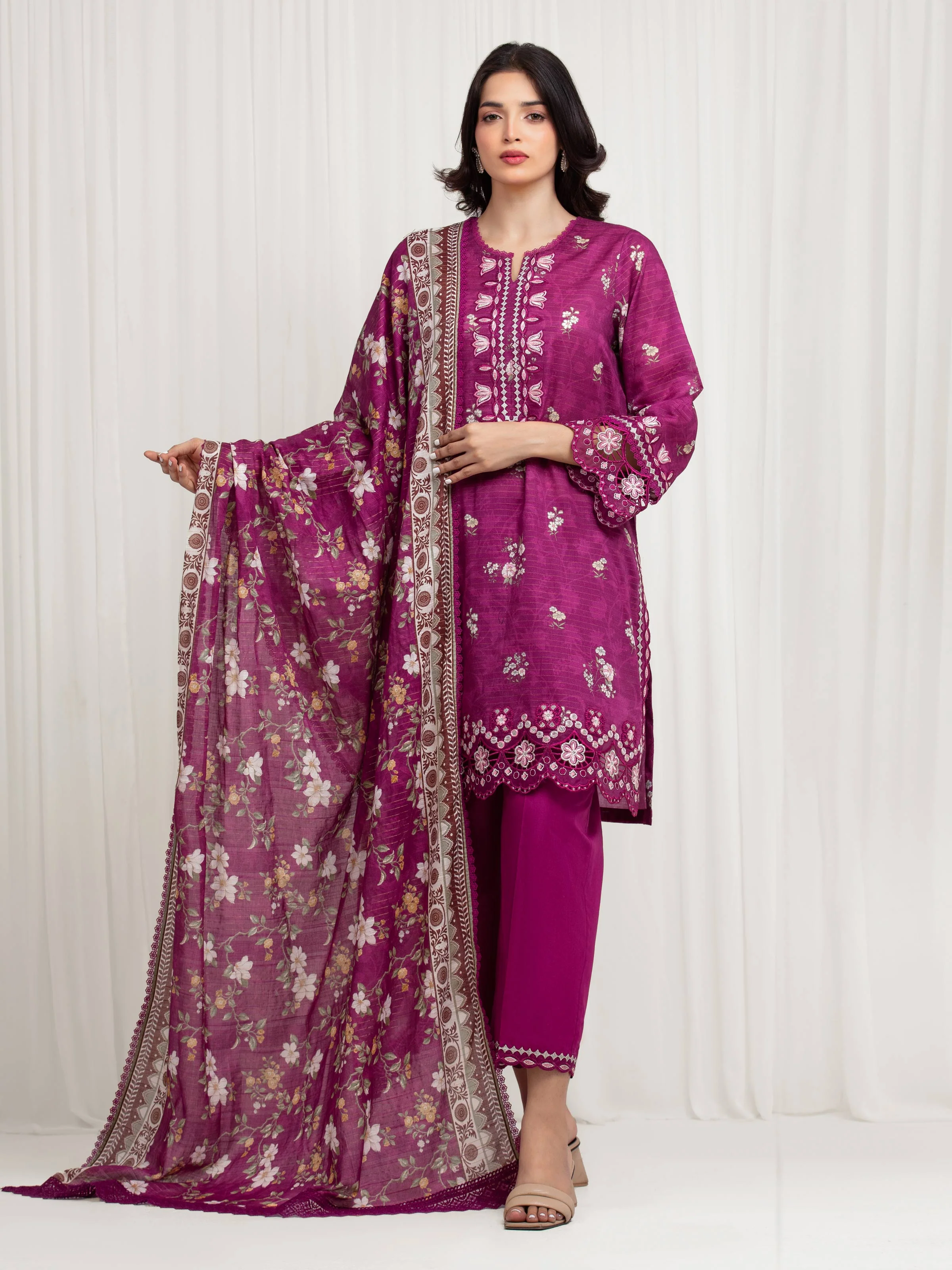 Embroidered Zari Lawn Suit - EWU6V23-33410-3P