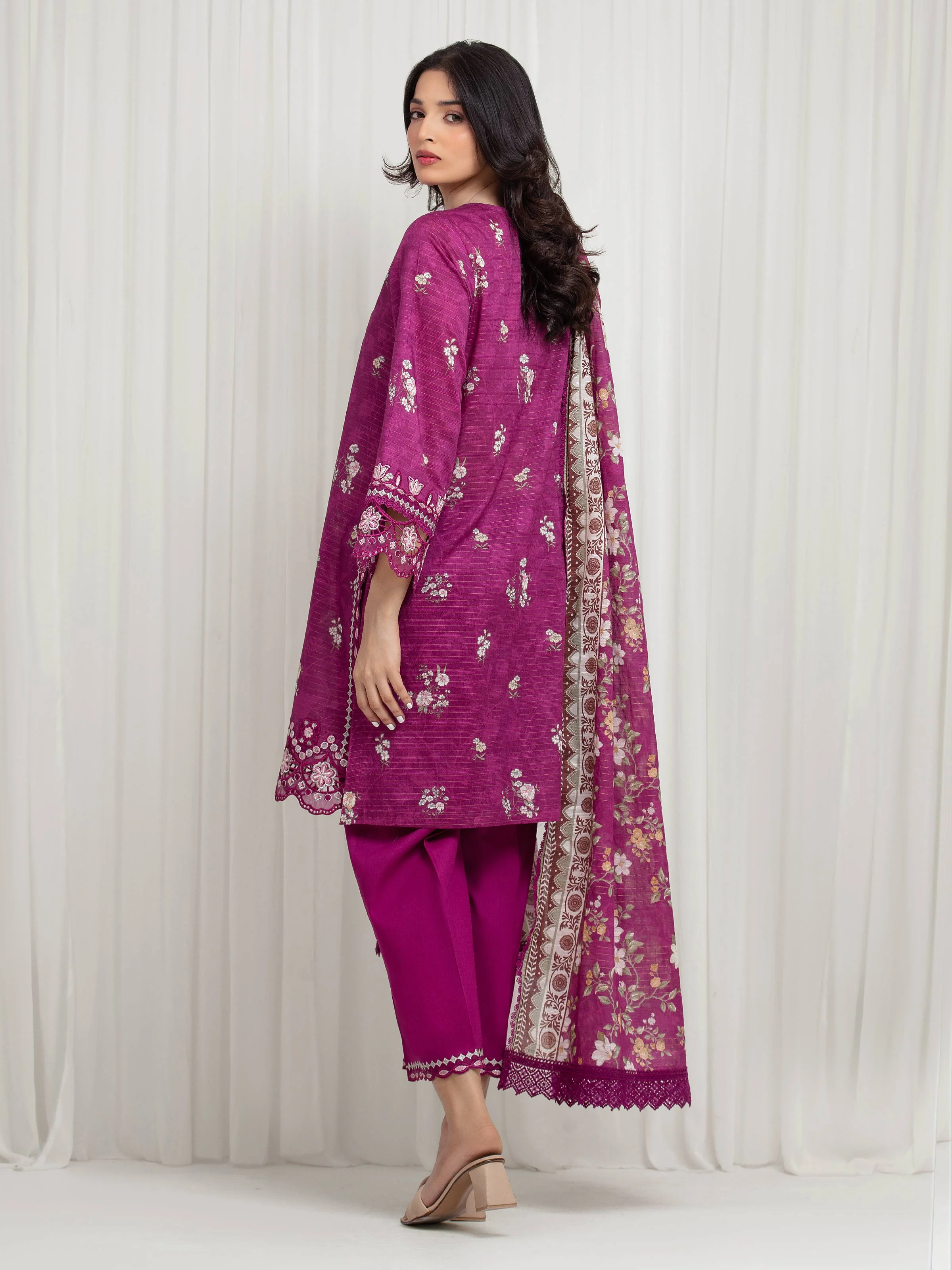 Embroidered Zari Lawn Suit - EWU6V23-33410-3P - Image 5
