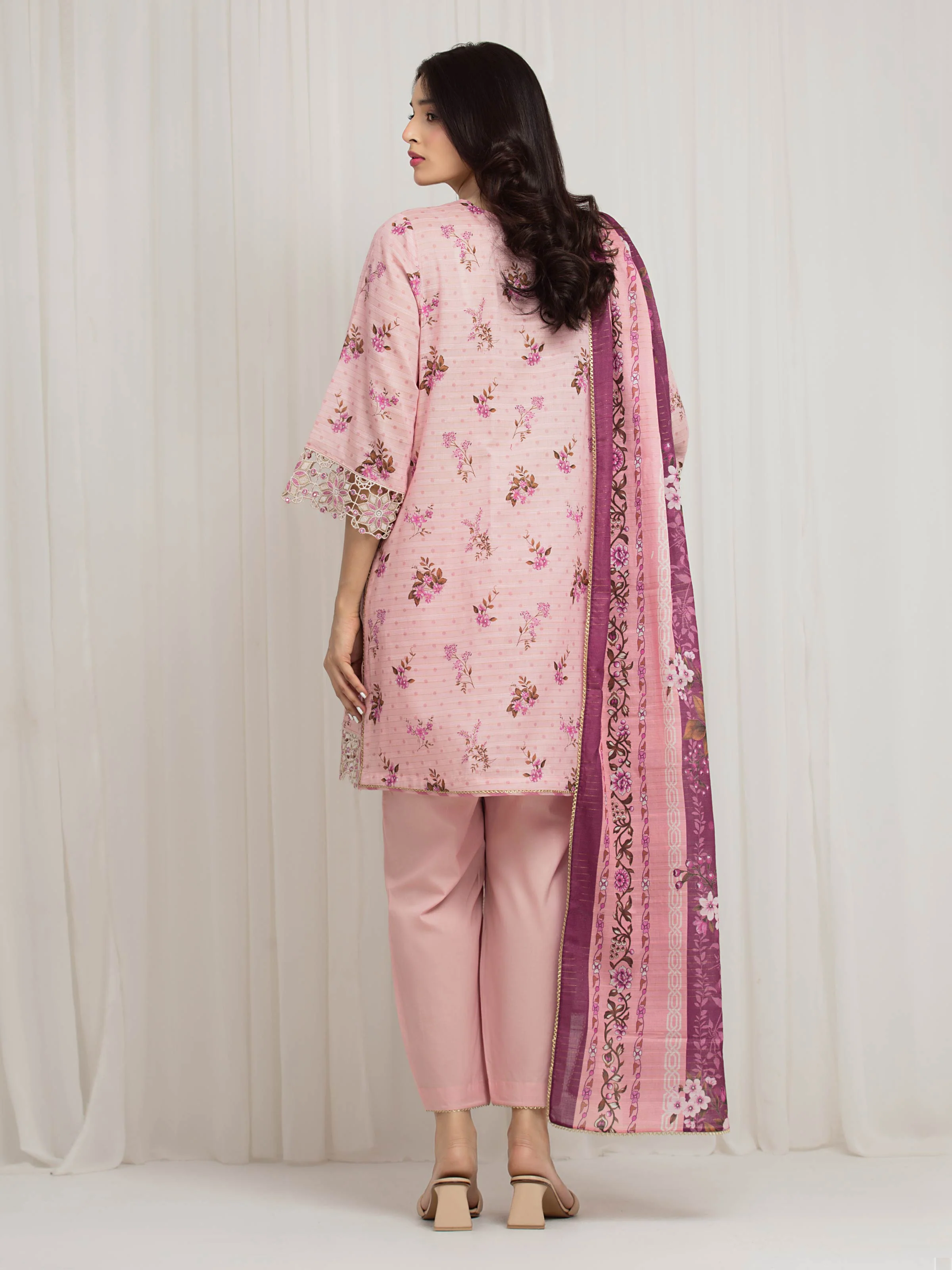 Embroidered Zari Lawn Suit - EWU6V23-33414-3P - Image 6