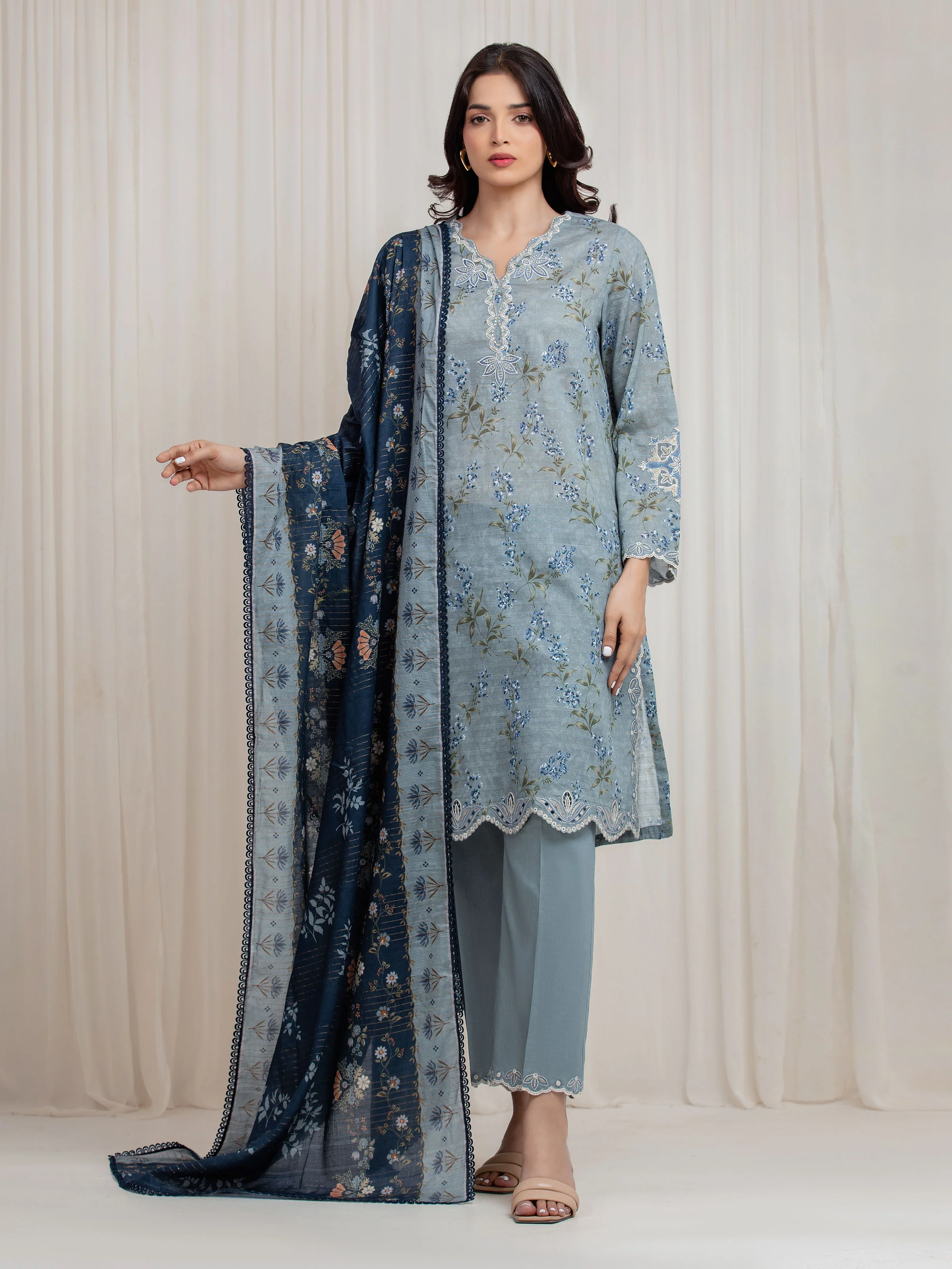 Embroidered Zari Lawn Suit - EWU6V23-33420-3P