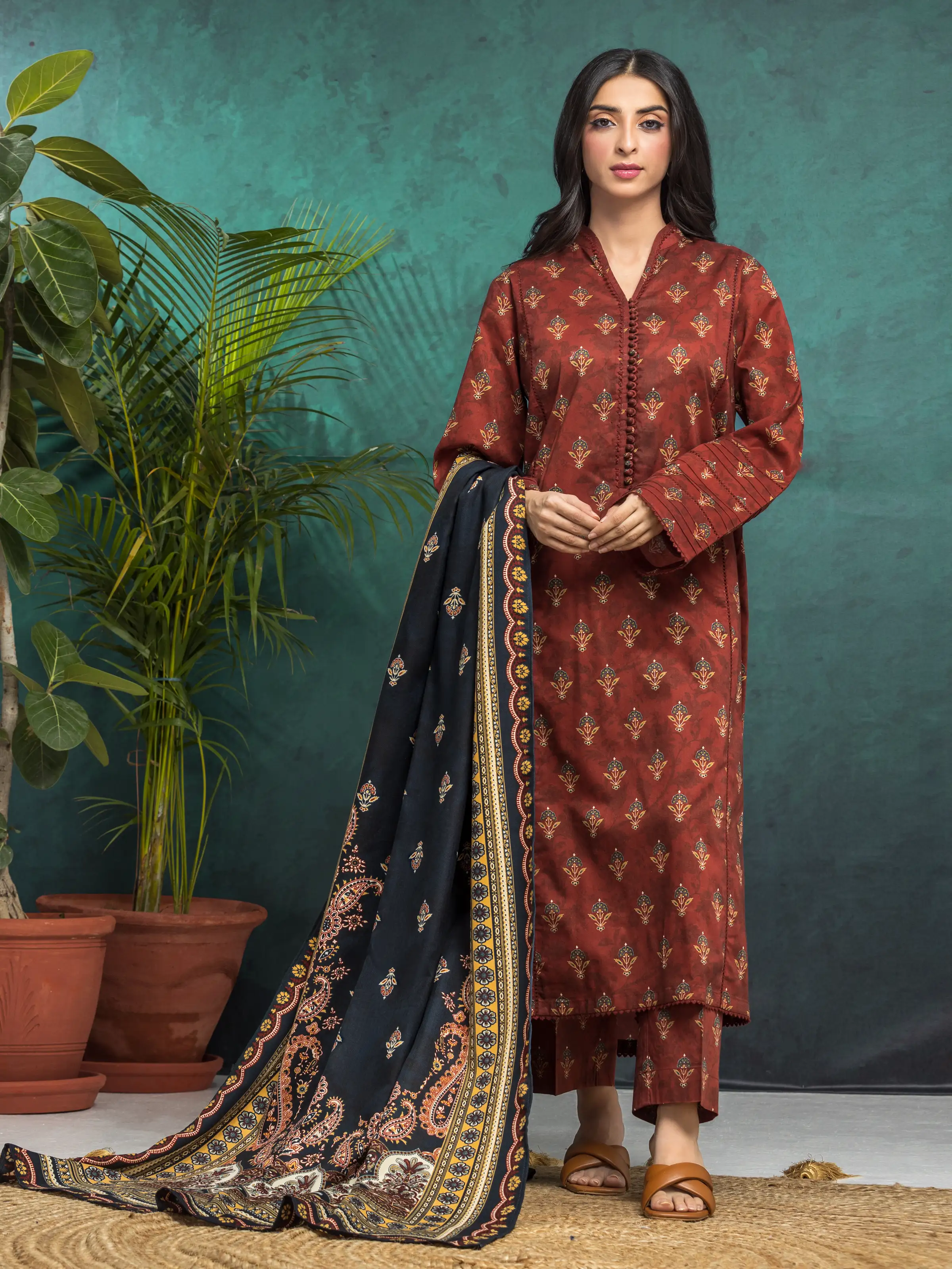 Printed Khaddar Suit - EWU24M3-087-3P