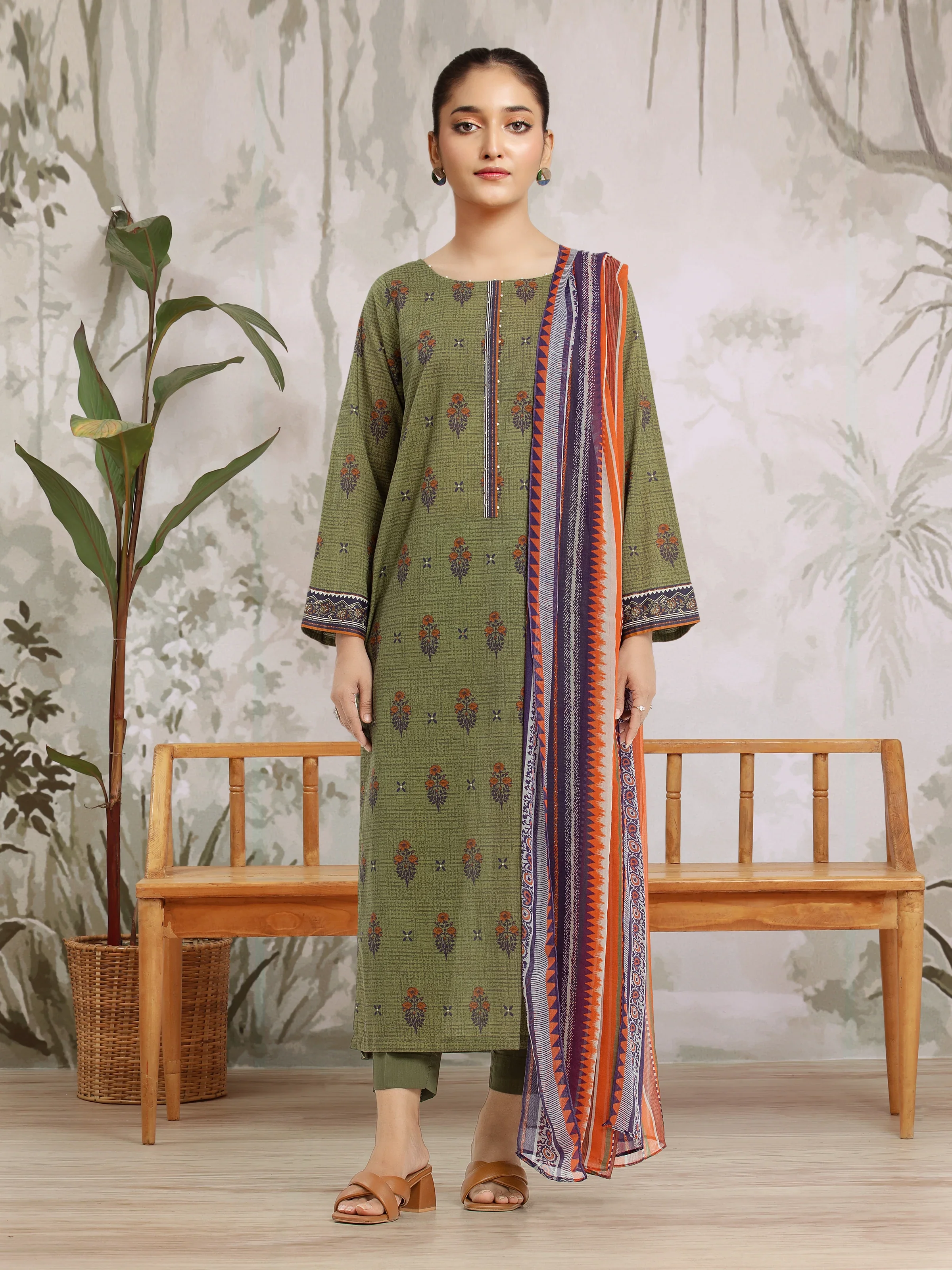 Printed Khaddar Suit - EWU24M2-197-3P