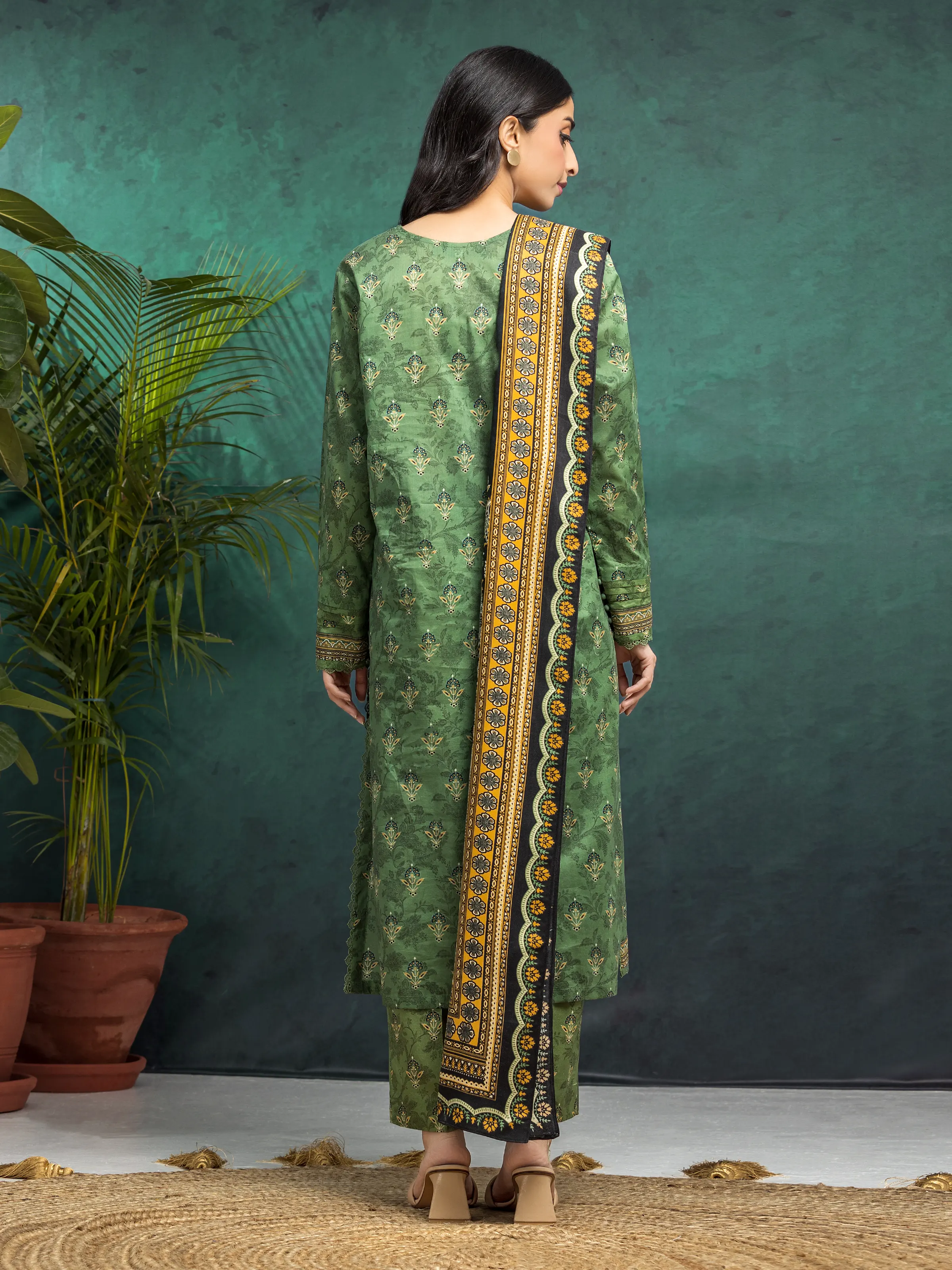 Printed Khaddar Suit - EWU24M3-086-3P - Image 2