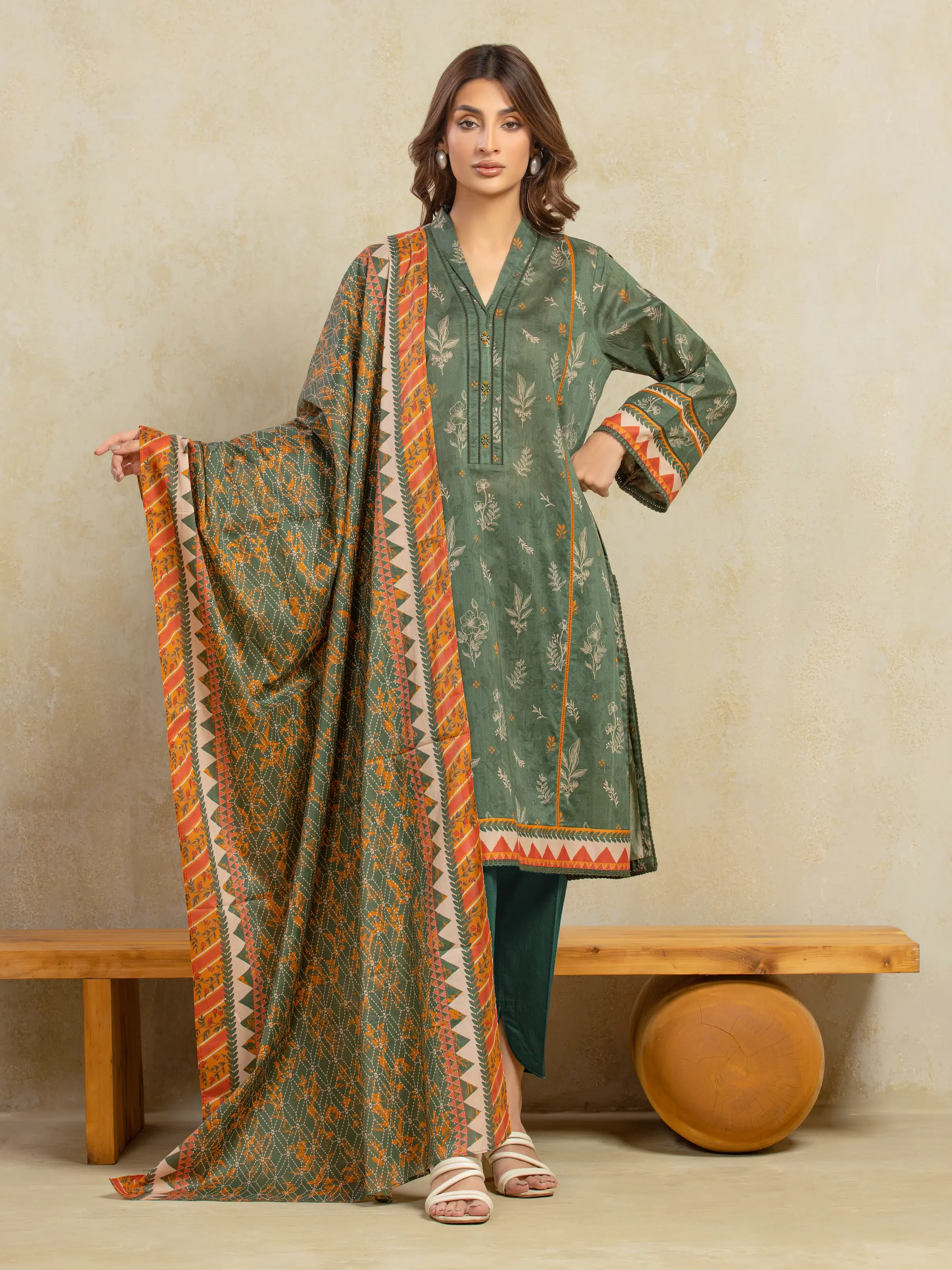 Printed Khaddar Suit - EWU5A3-35930-3P
