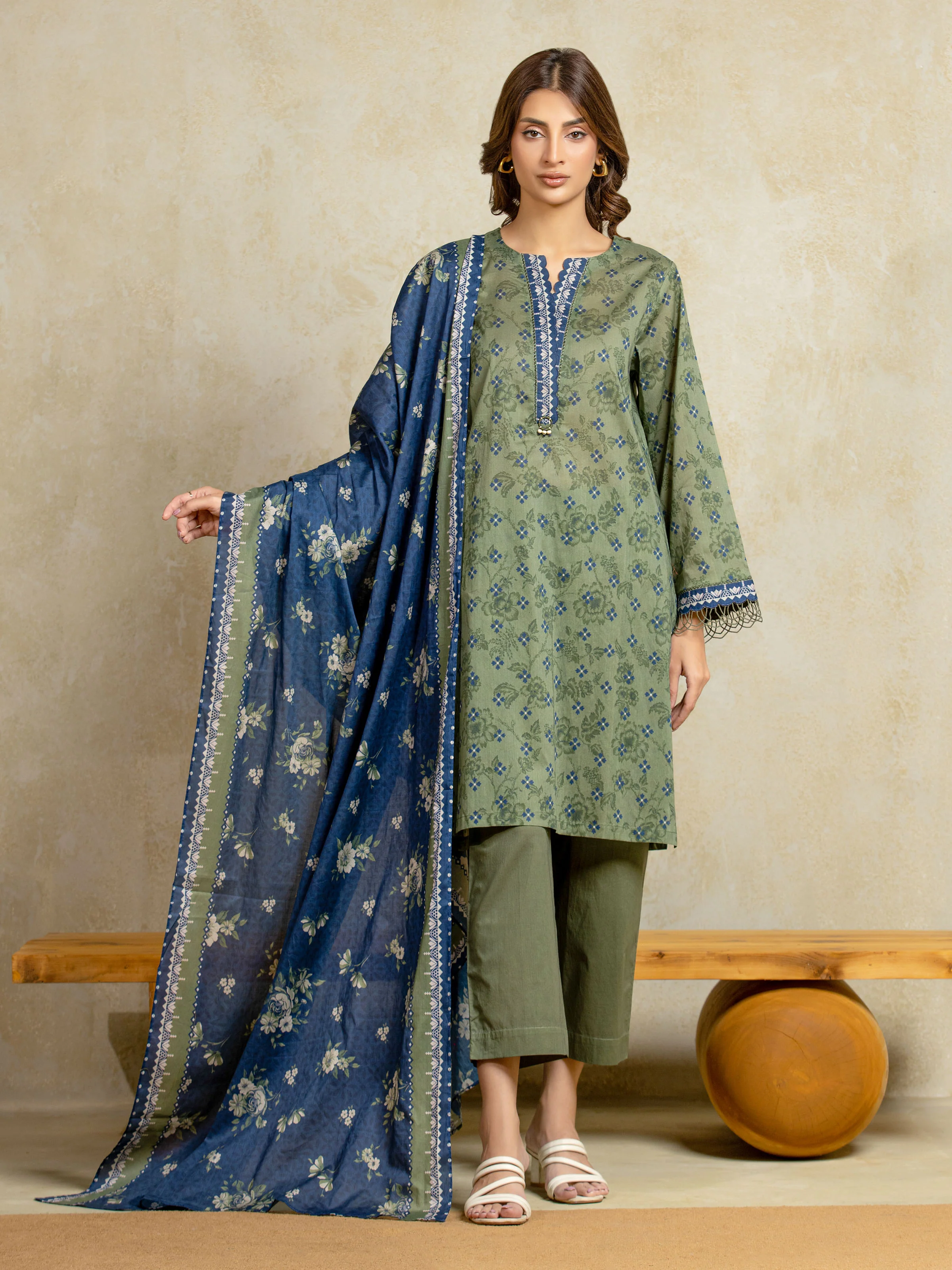 Unstitched Printed Khaddar Suit - EWU5A3-35971-3P