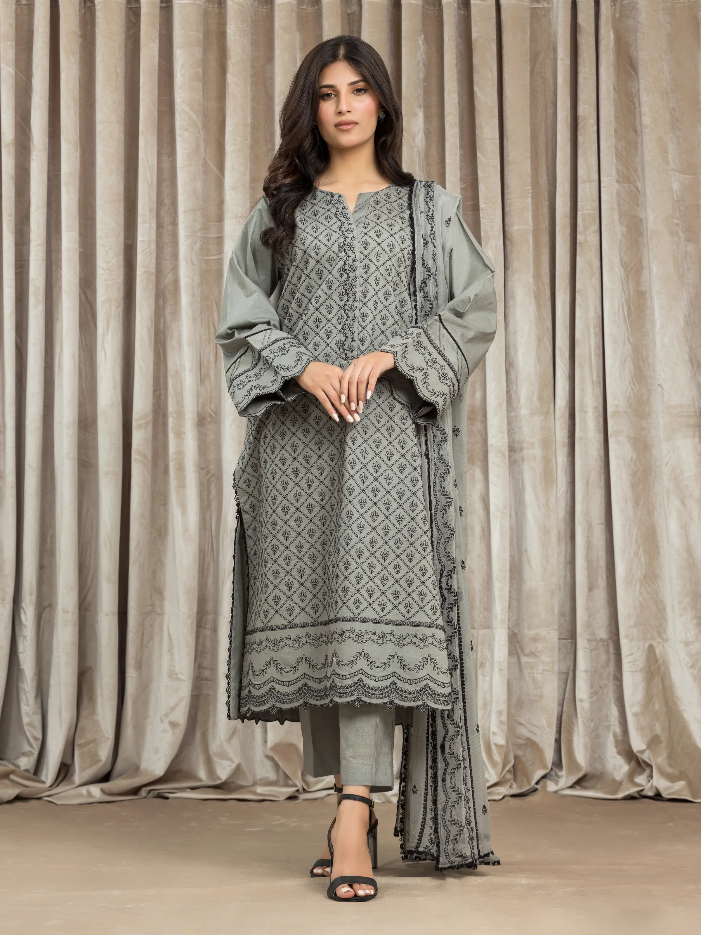Embroidered Cambric Suit - EWU24V2-30146-3P