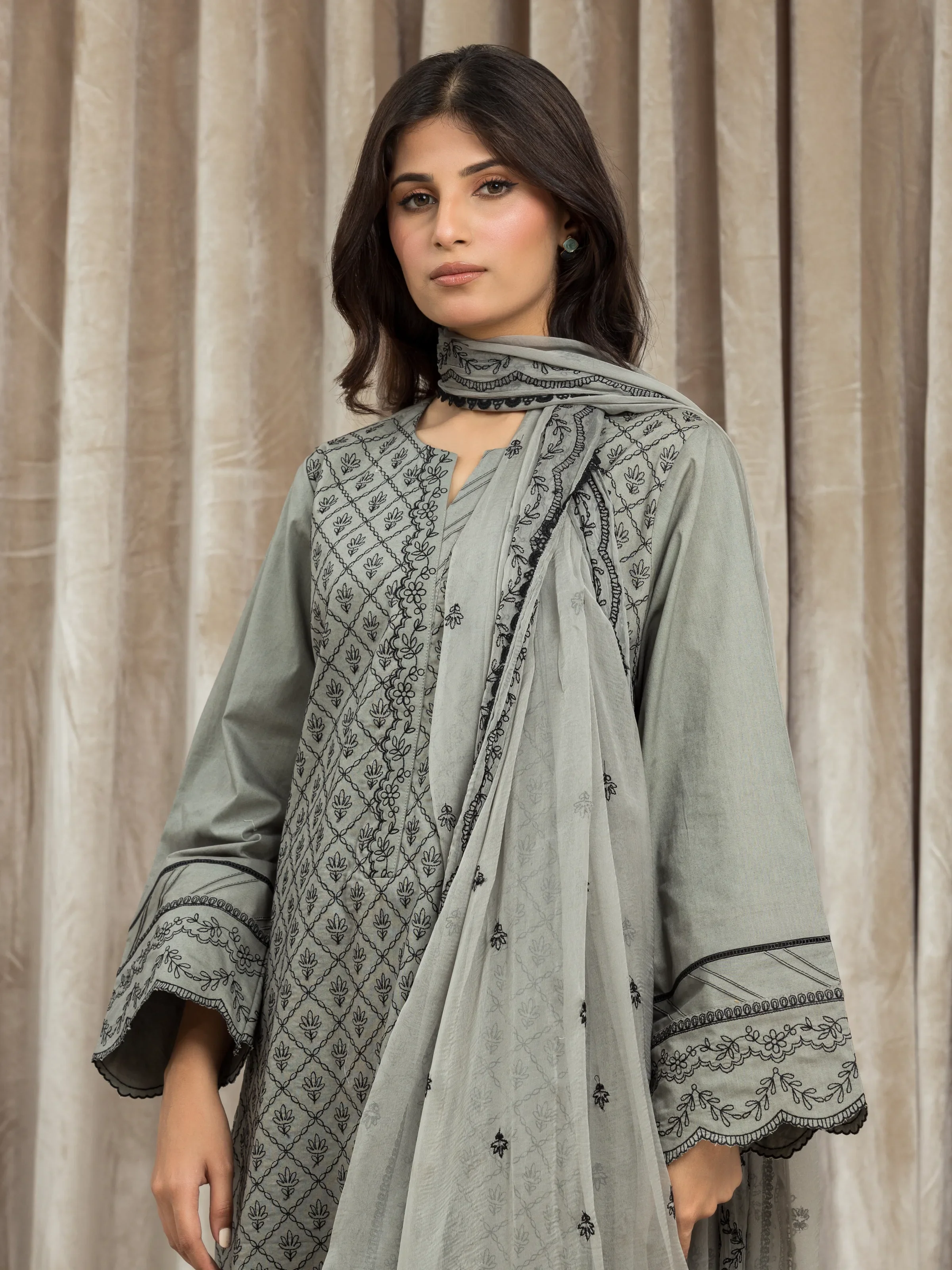 Embroidered Cambric Suit - EWU24V2-30146-3P - Image 2