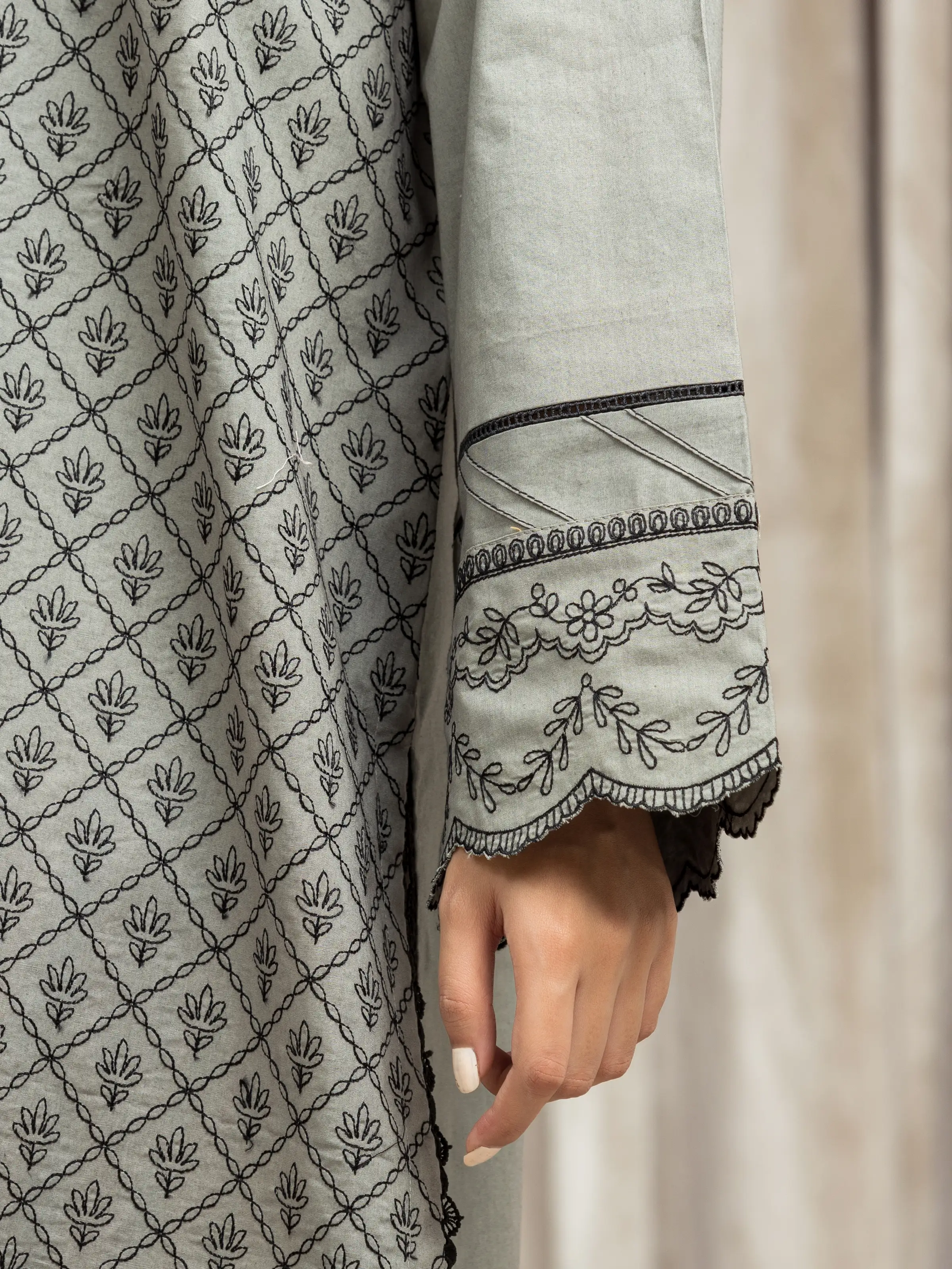 Embroidered Cambric Suit - EWU24V2-30146-3P - Image 4