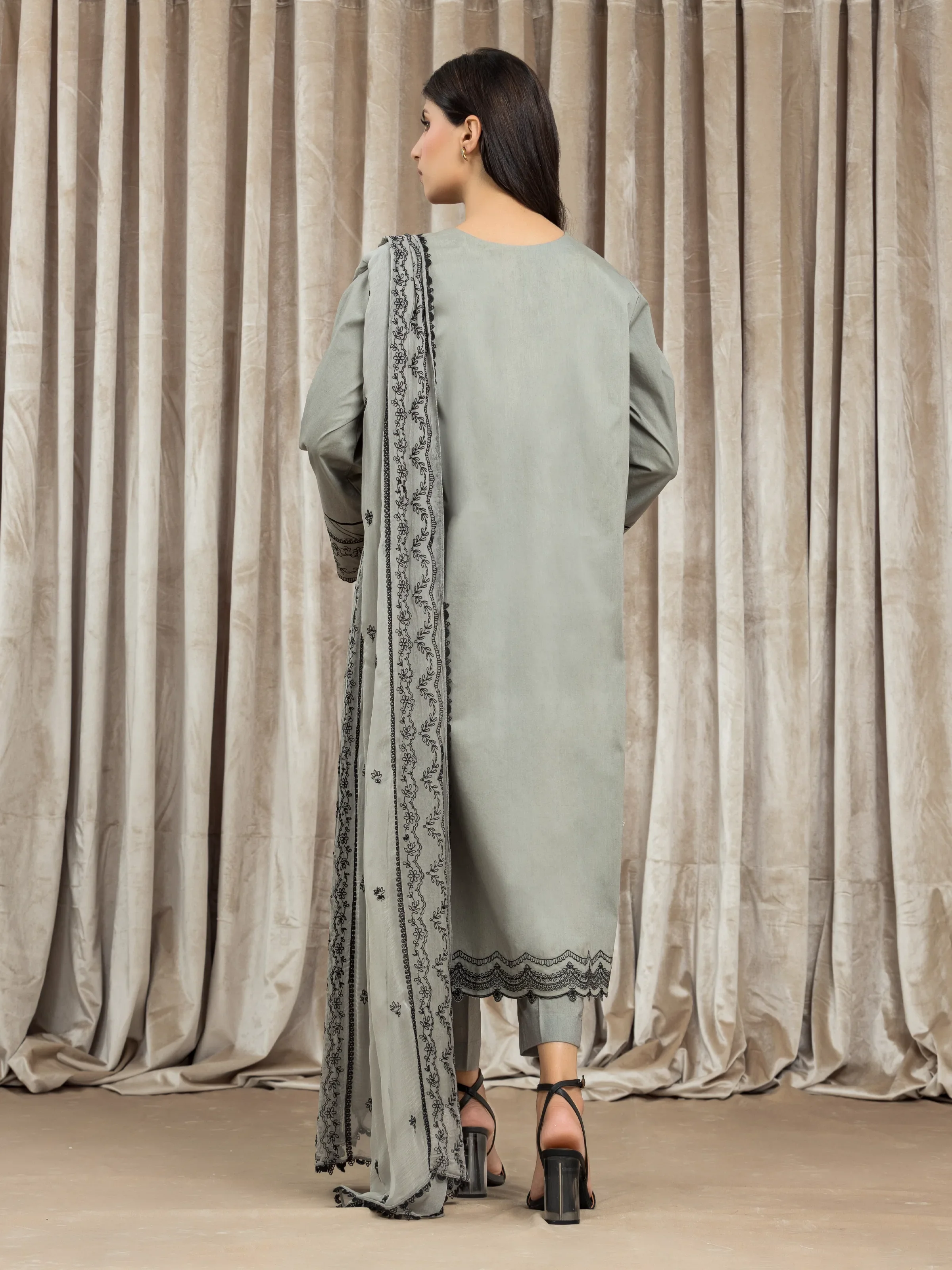 Embroidered Cambric Suit - EWU24V2-30146-3P - Image 6