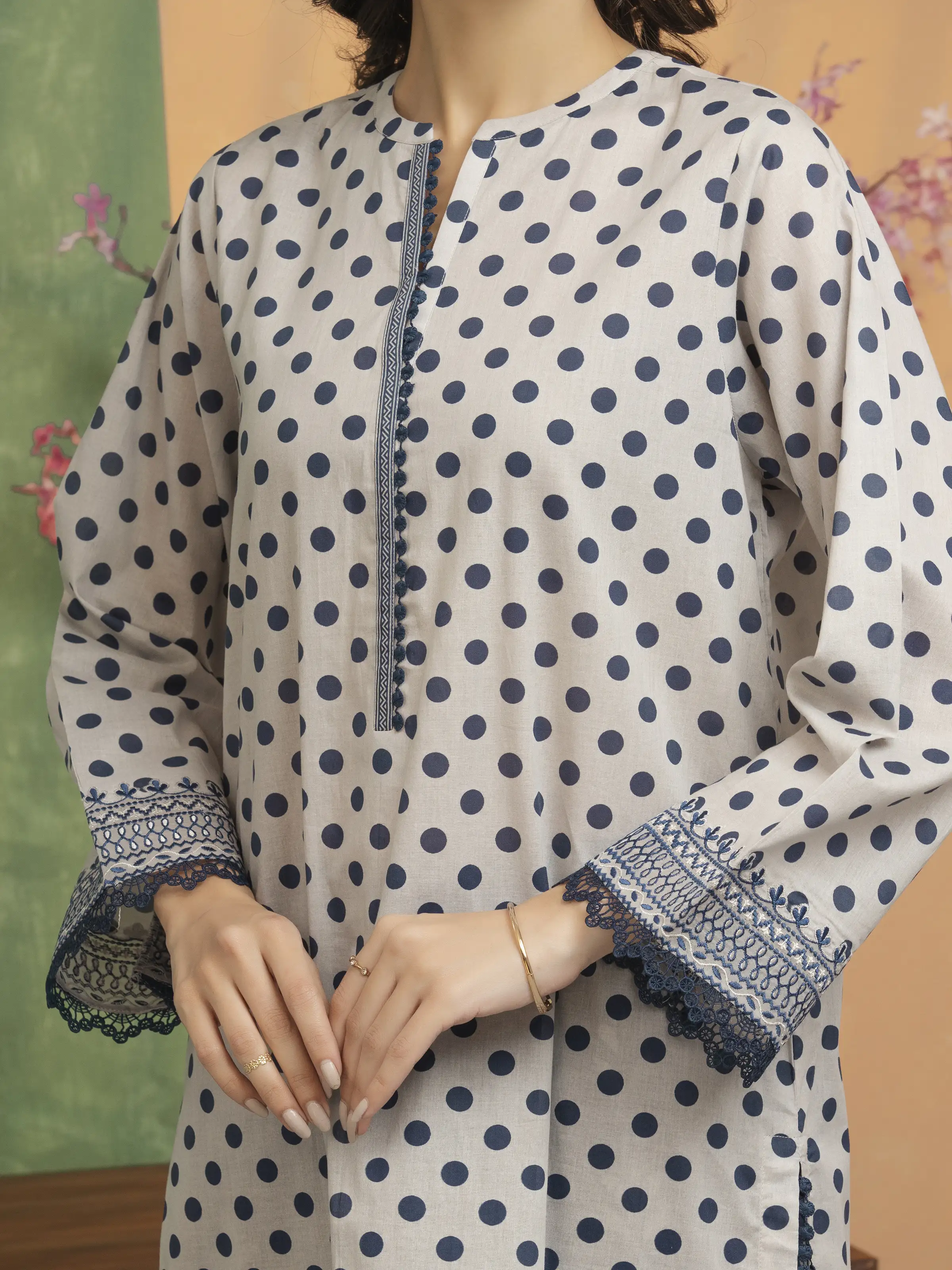 Embroidered Lawn Shirt Trouser - EWU5V1-31462ST - Image 5