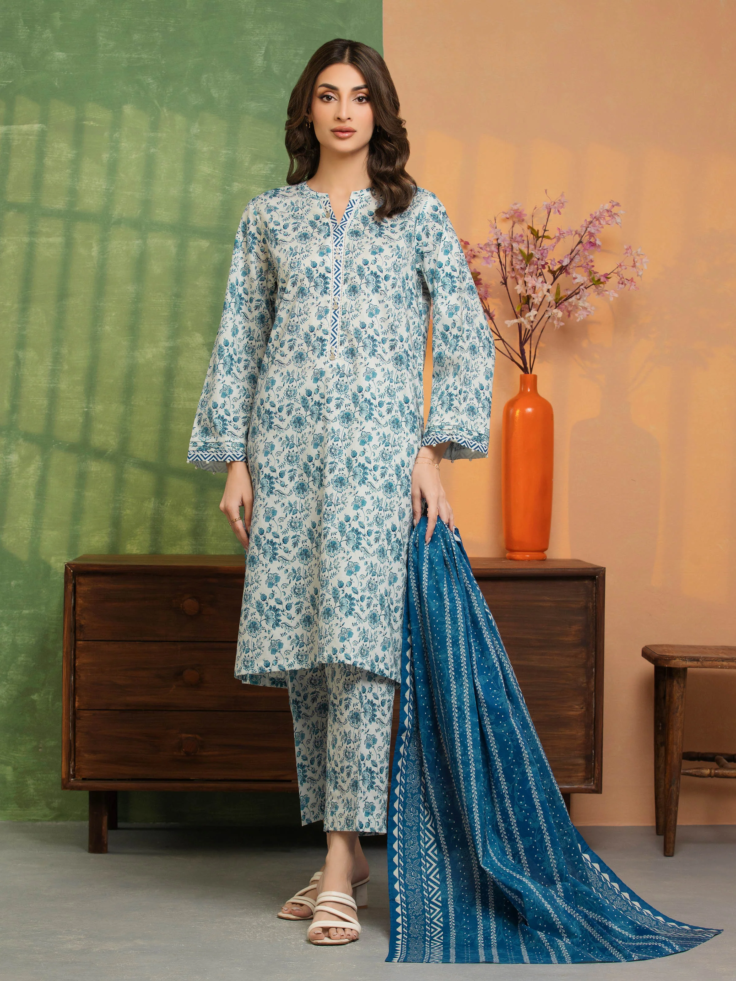Unstitched Printed Lawn Suit - EWU5A1-35248-3P