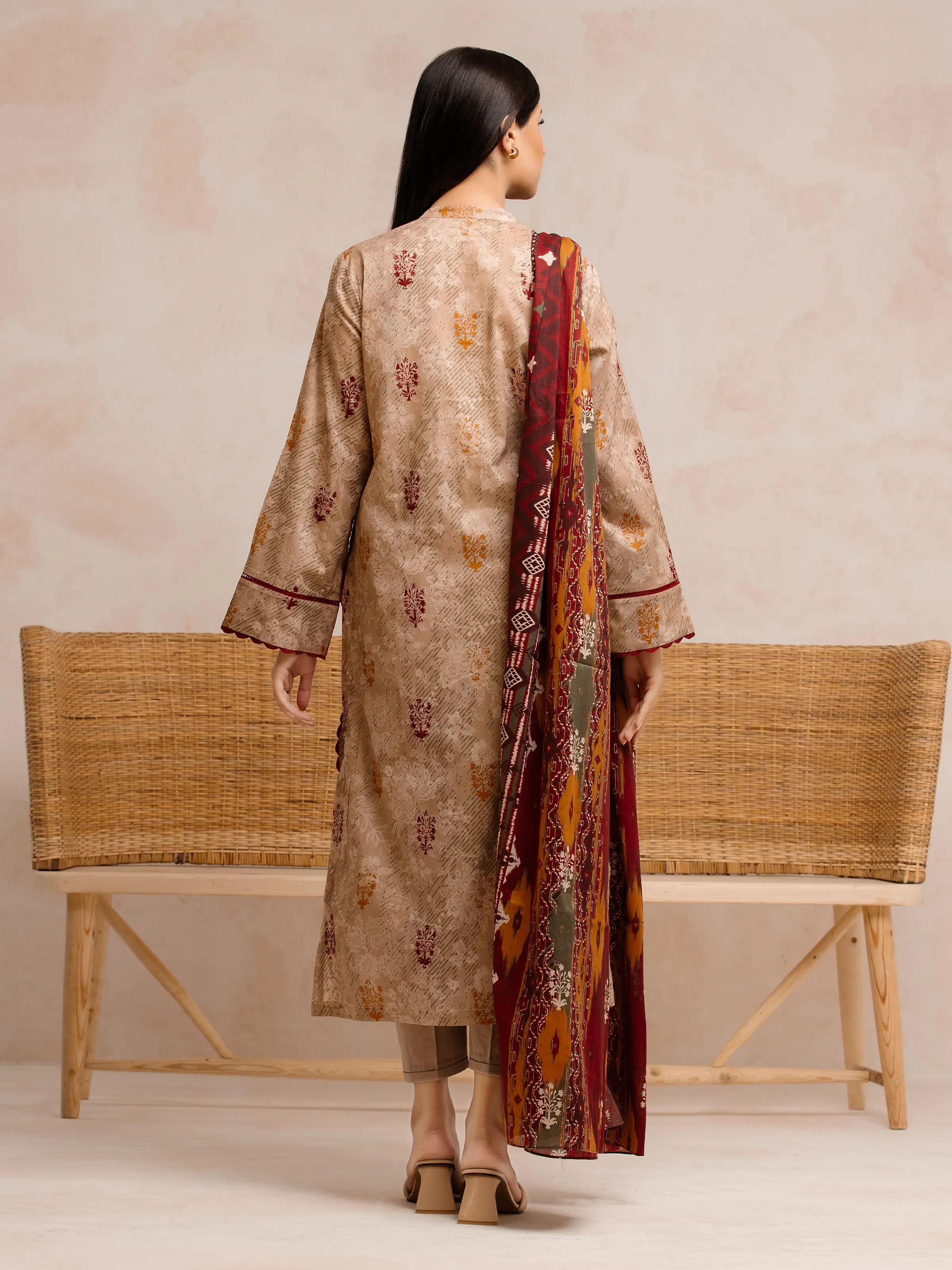 Printed Khaddar Suit - EWU24A3-28197-3P - Image 2