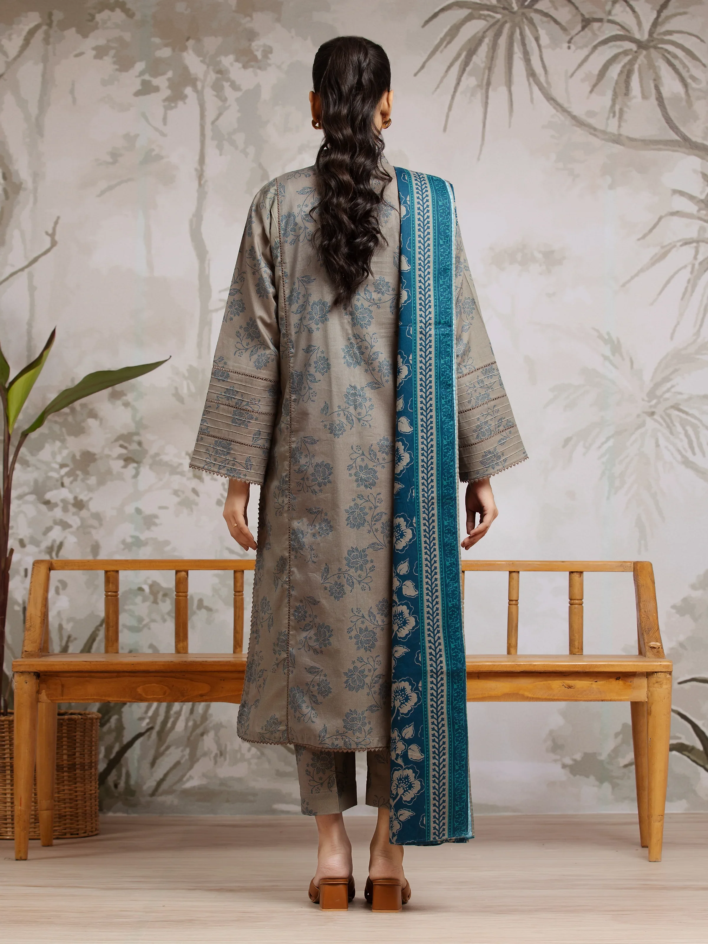 Printed Khaddar Suit - EWU24A3-29599-3P - Image 2