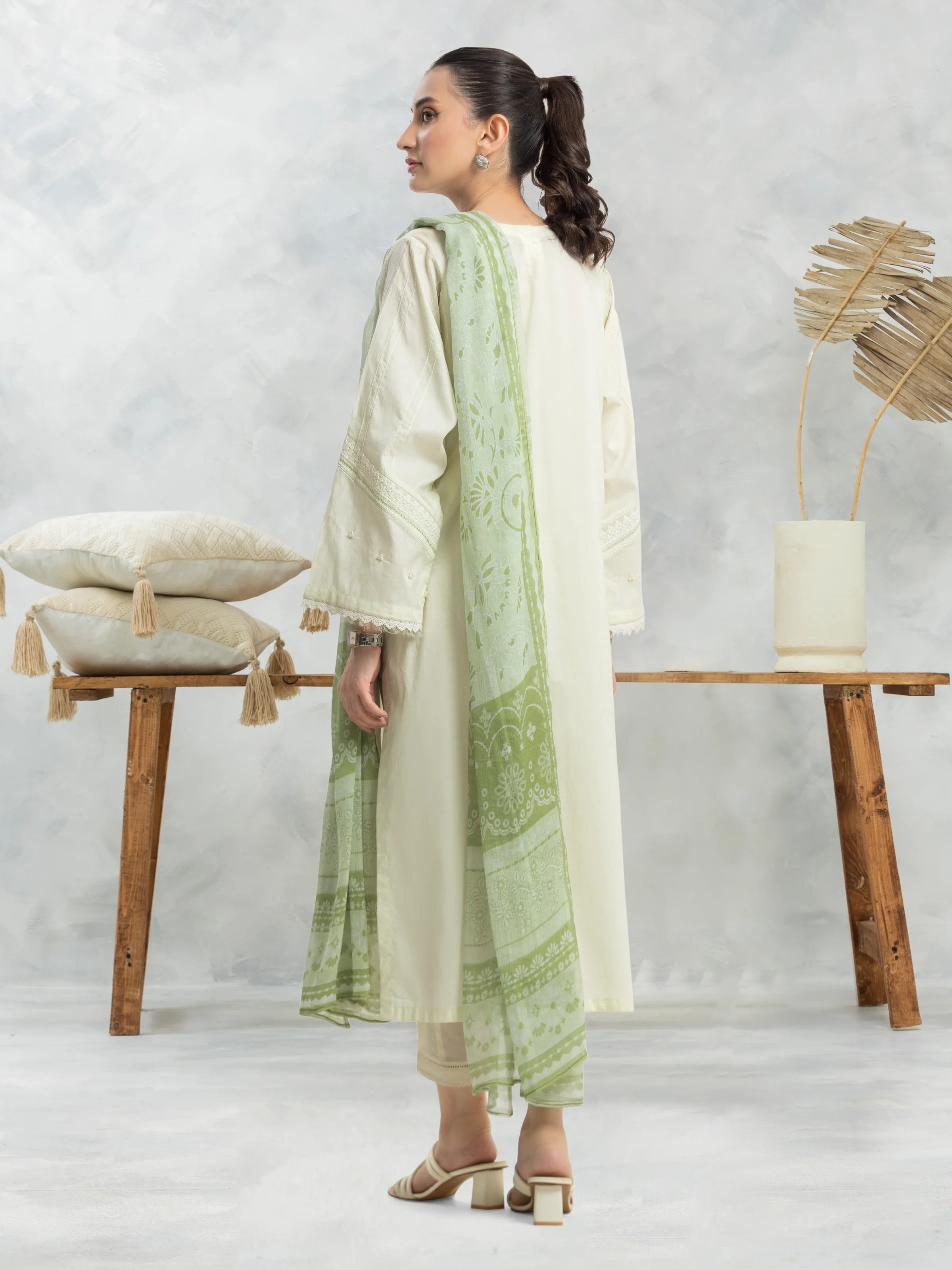 Embroidered Cambric Suit - EWU24V2-28625-3P - Image 4