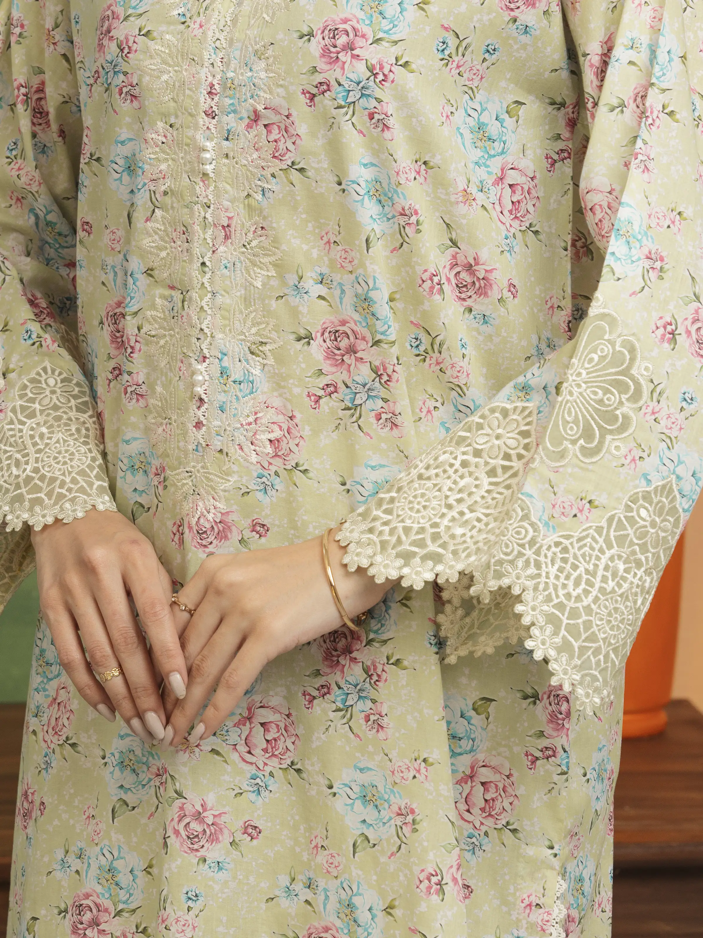 Embroidered Lawn Shirt Trouser - EWU5V1-31468ST - Image 5